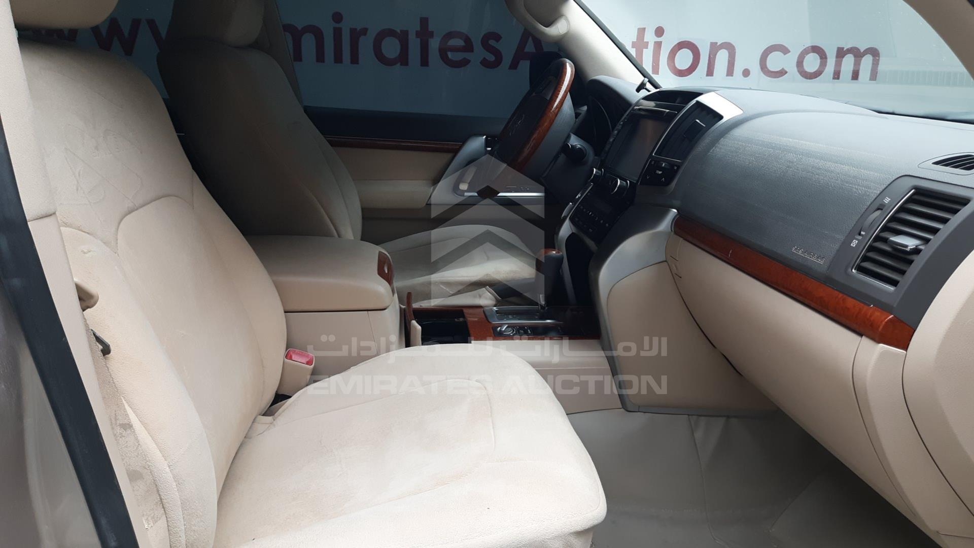 2015 TOYOTA LAND CRUISER VIN: JTMHY05J5F4032408