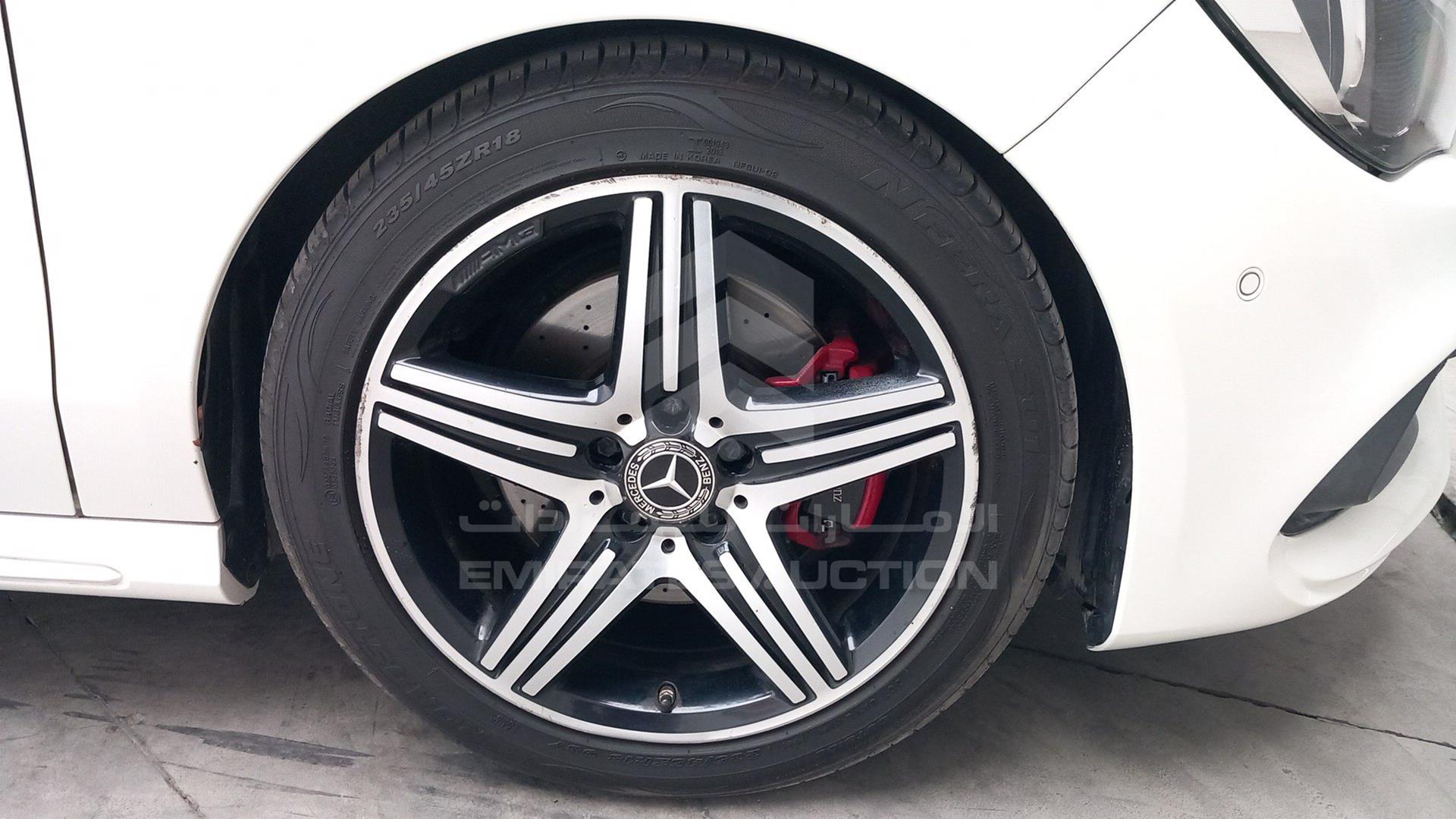 2018 MERCEDES CLA 250 VIN: WDDSJ4GB5JN562281