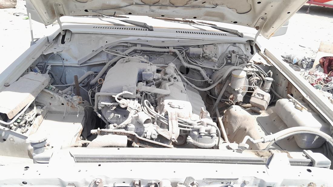 نيسان Abarth 695 1995 — خليج المحرك — صورة 27