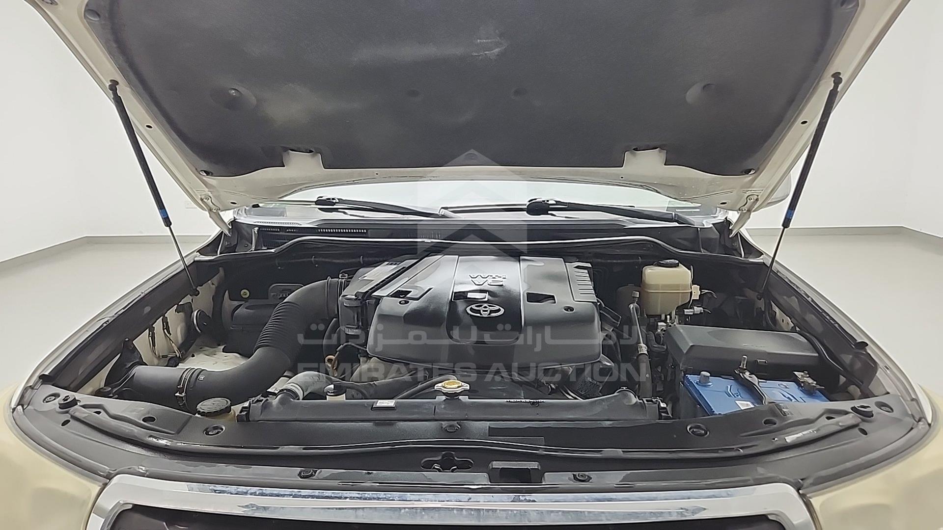 2011 TOYOTA LAND CRUISER VIN: JTMHU09J1B5054464