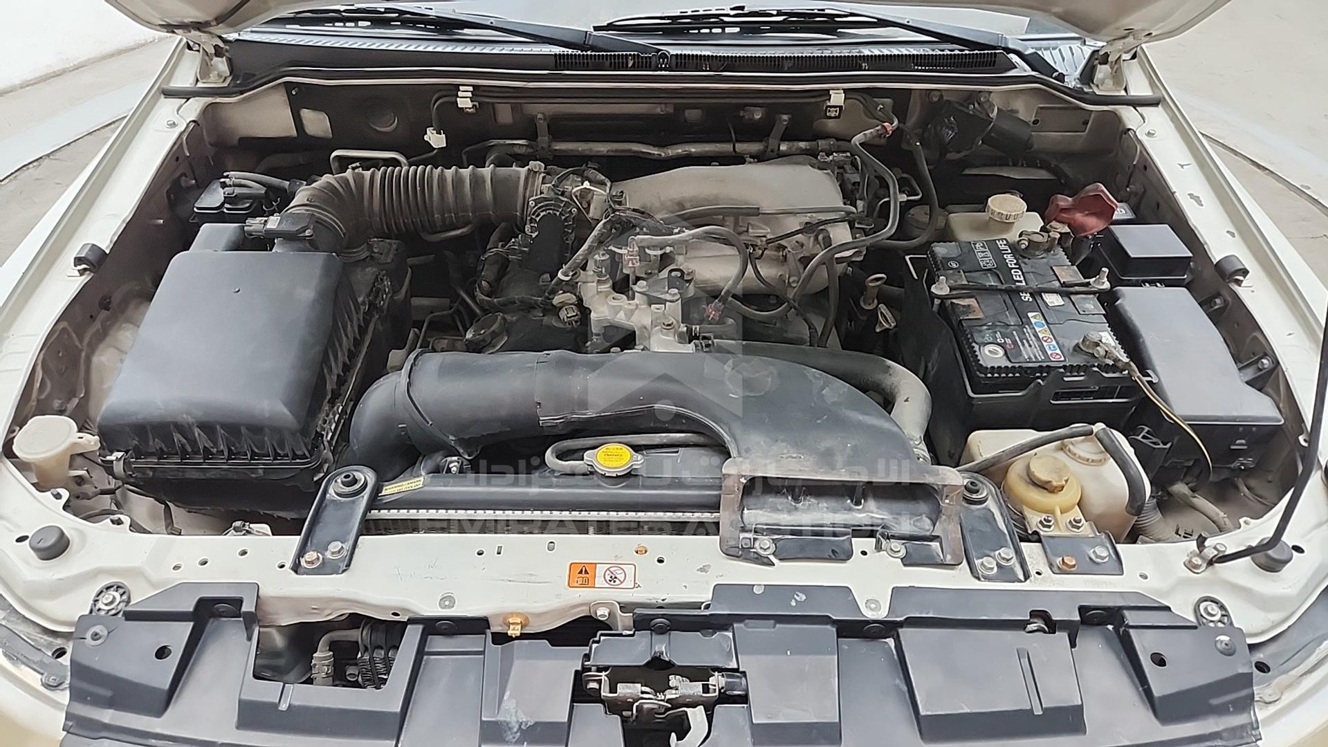 2014 MITSUBISHI PAJERO VIN: JMYLRV95WEJ717770
