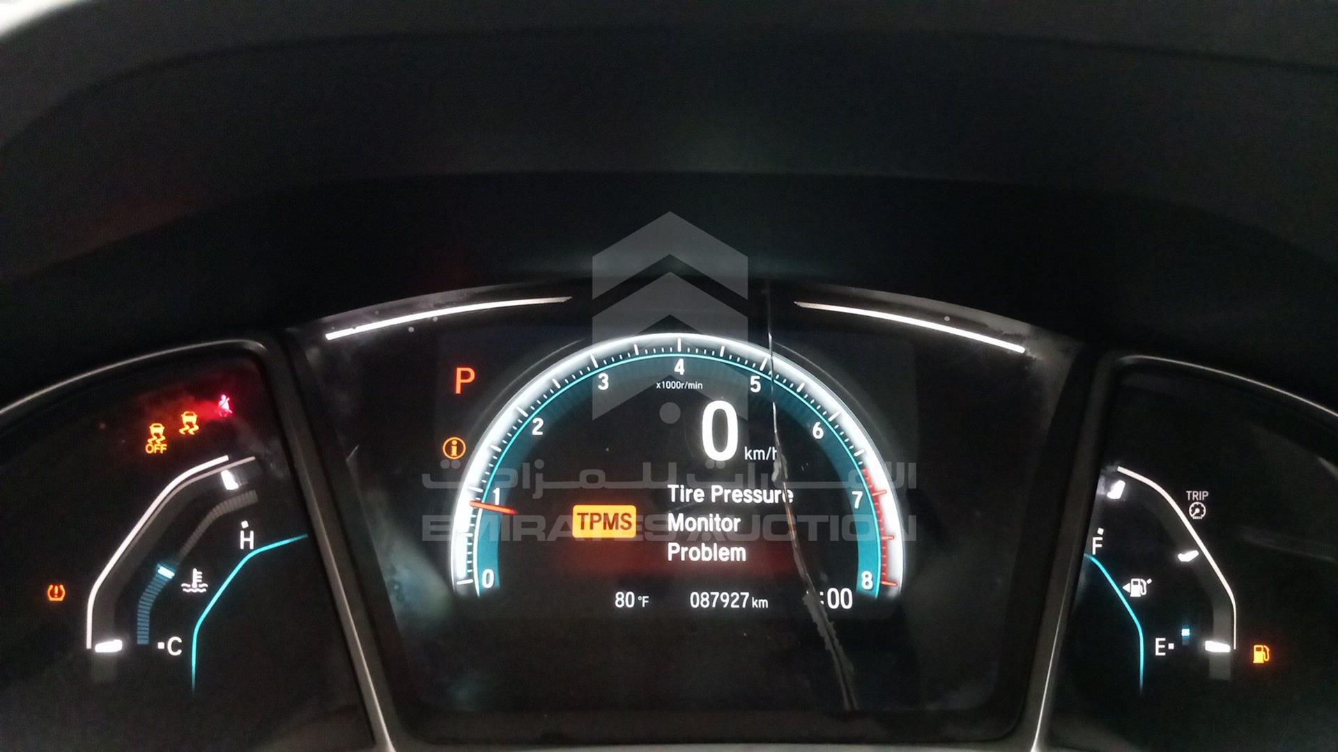 2018 HONDA CIVIC VIN: 2HGFC2F72JH501715