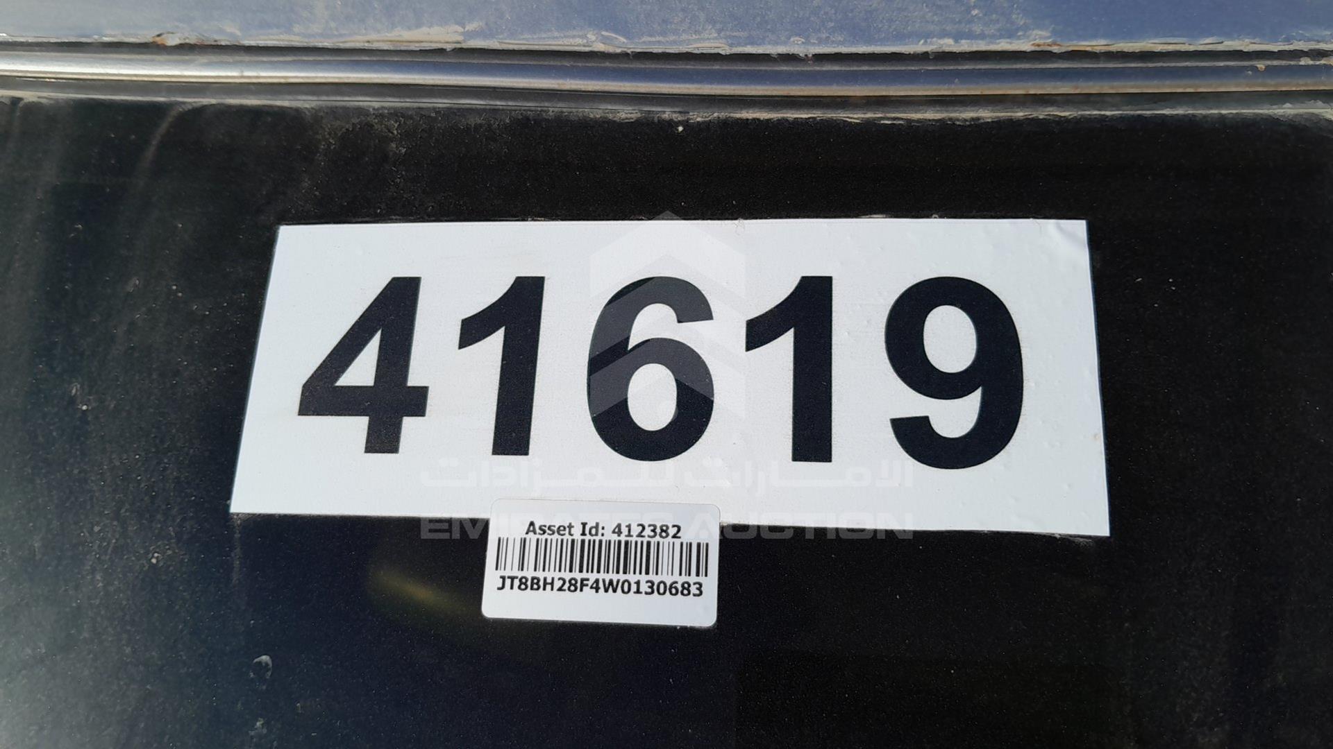 1998 LEXUS LS400 VIN: JT8BH28F4W0130683