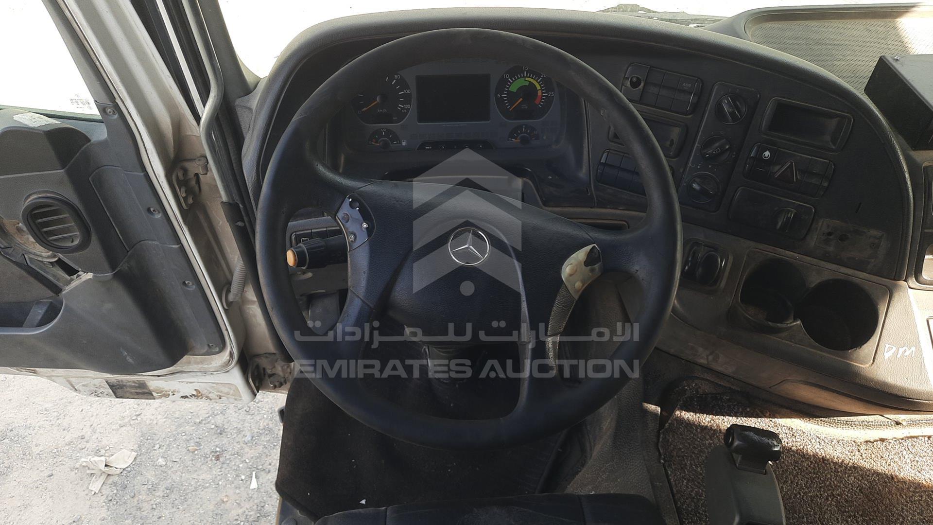 2007 MERCEDES ACTROS VIN: WDAKHCAA77L186531