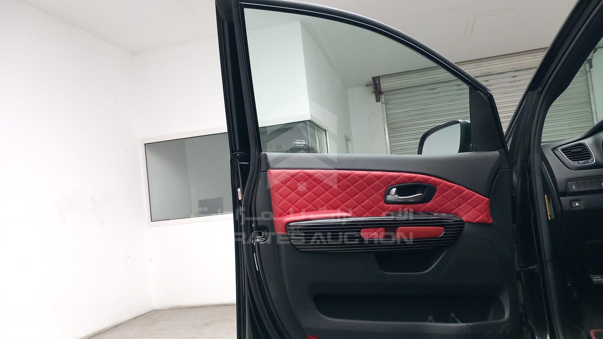 2017 KIA SEDONA VIN: KNDMB5C19H6248740