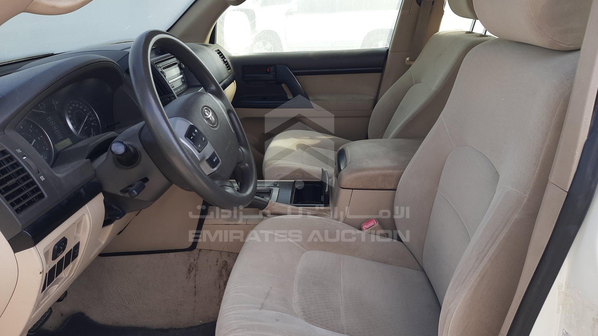 2014 TOYOTA LAND CRUISER VIN: JTMDU09J8E4094677