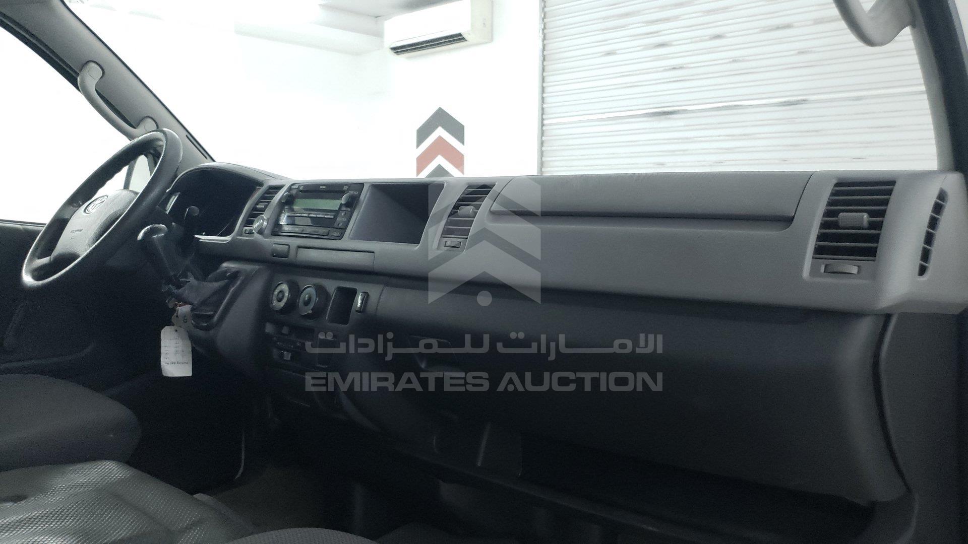 JTGRX12P8D8038699 - 2013 Toyota Hiace - #352827