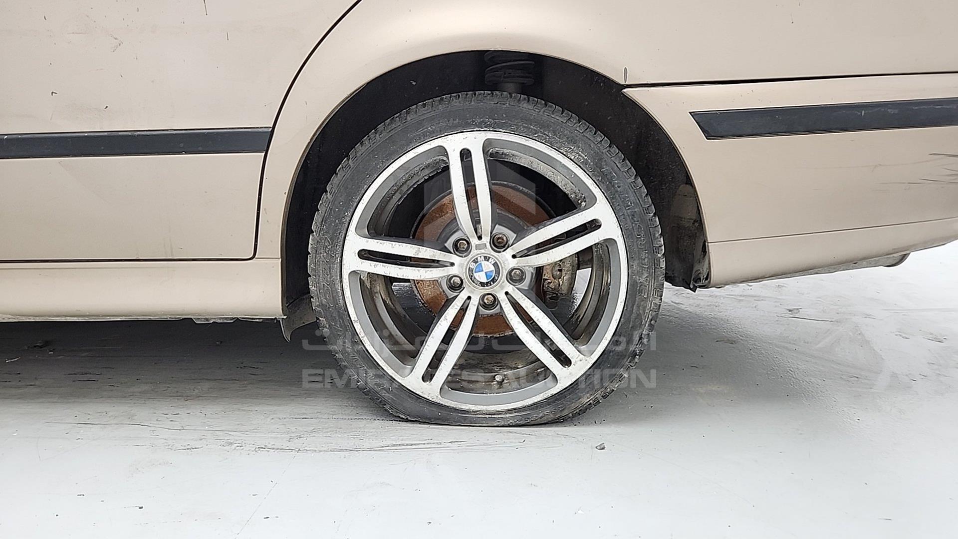 2000 BMW 540 VIN: WBADN6104YGG88284