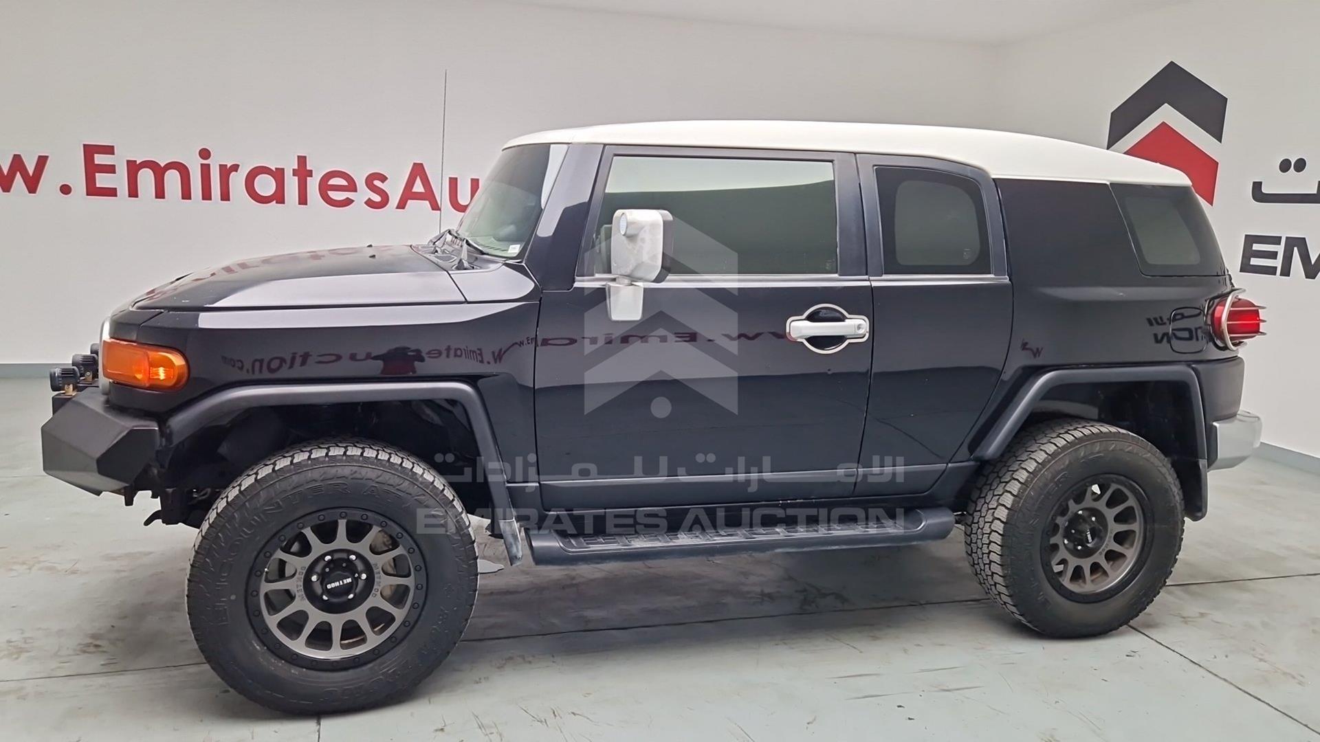 2008 TOYOTA FJ CRUISER VIN: JTEBU11F28K028254