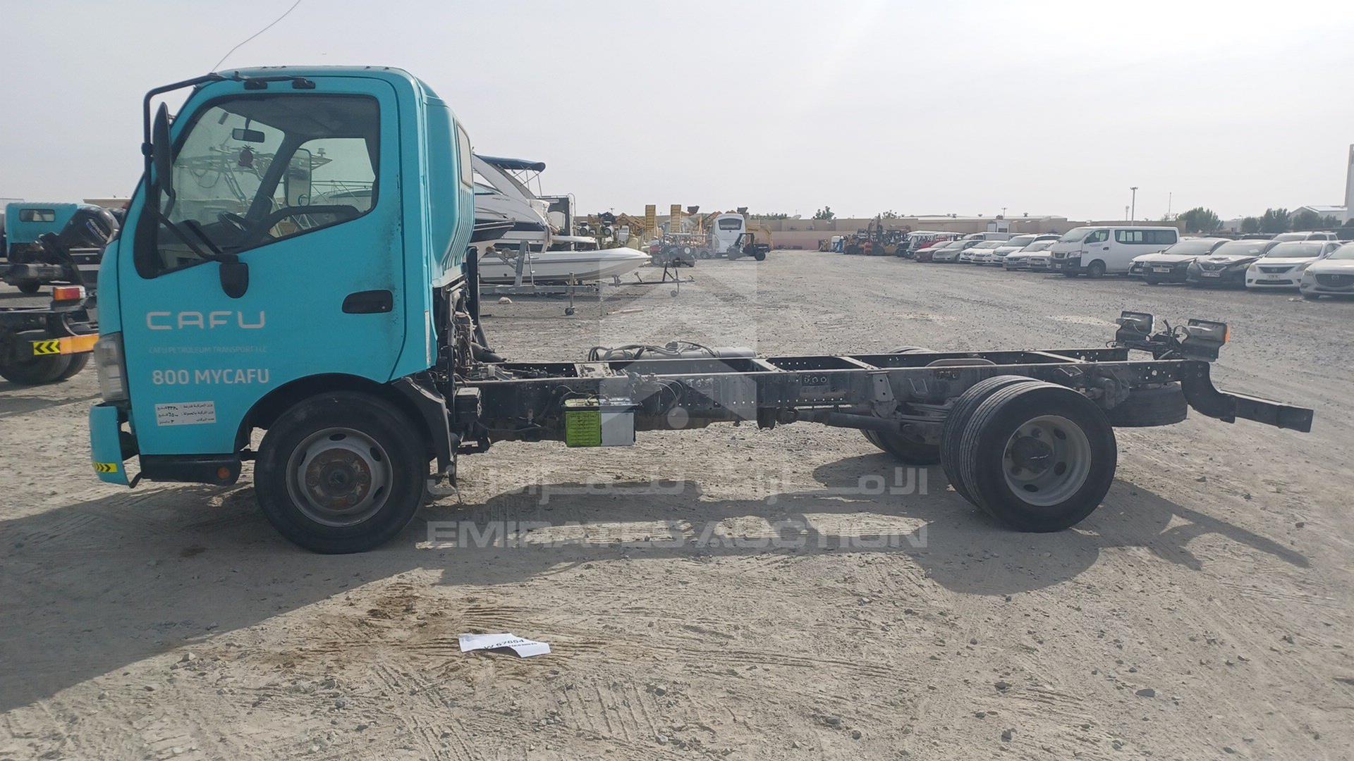 2021 HINO 300 VIN: JHHUCN1F1MK038045