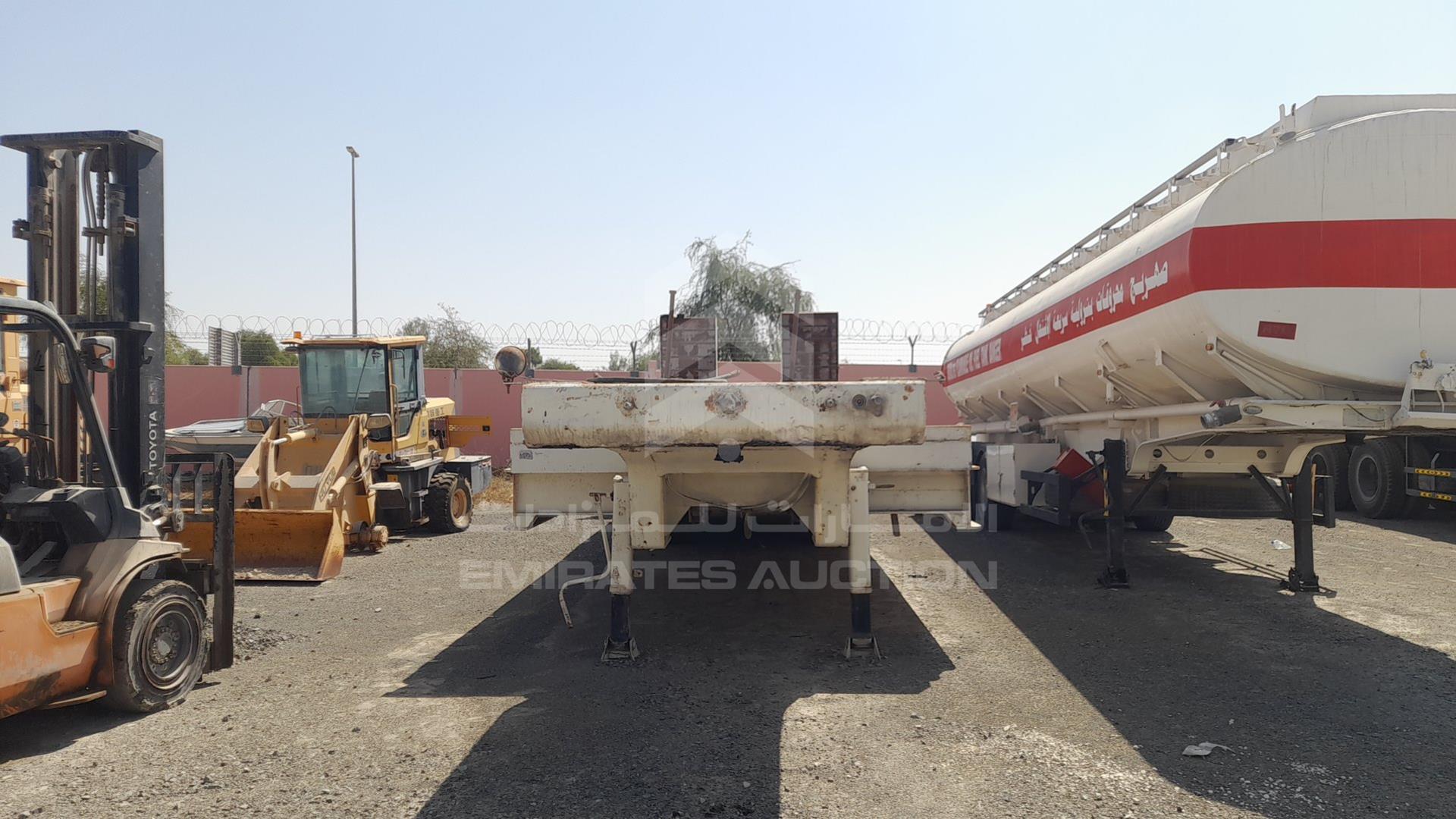 0 LOW BED 3 AXLES VIN: KL4V3TVF1DK006806