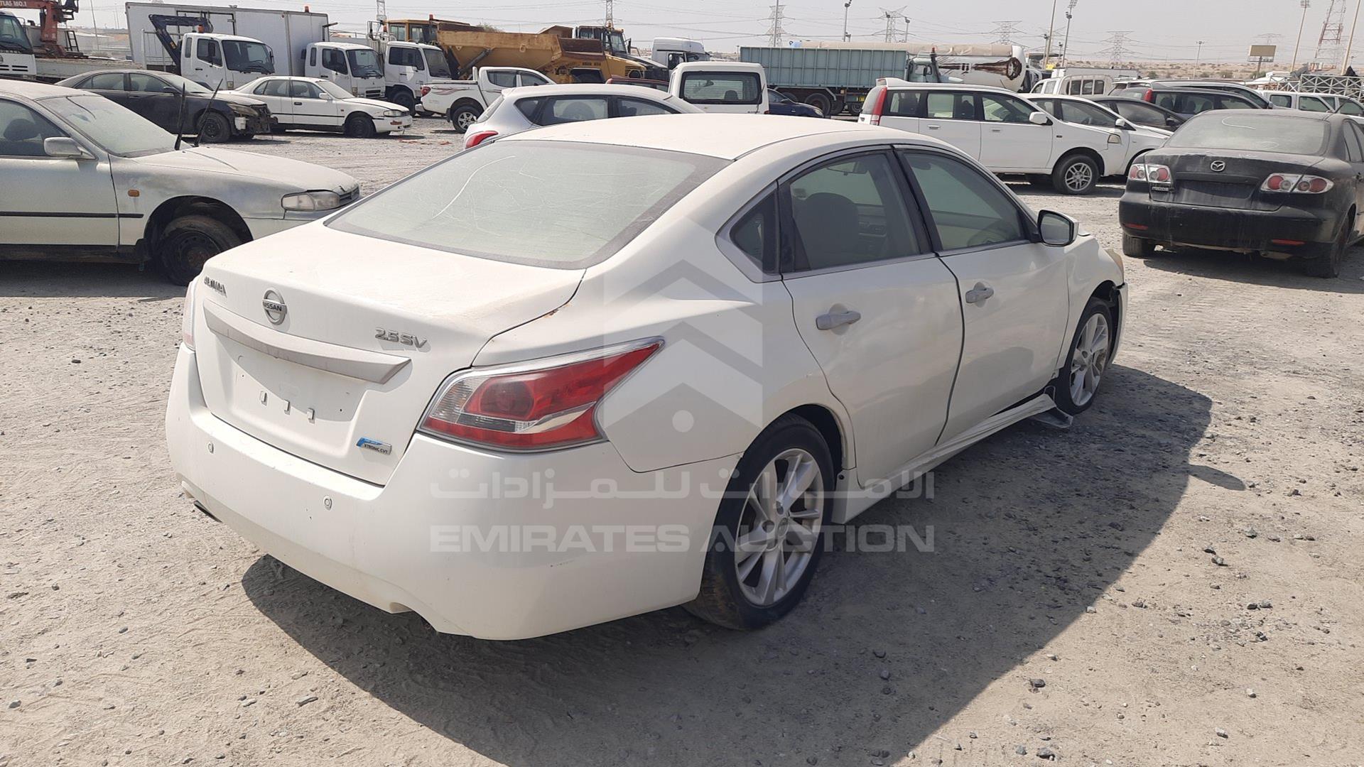 2013 NISSAN ALTIMA VIN: 1N4AL3A96DC250640