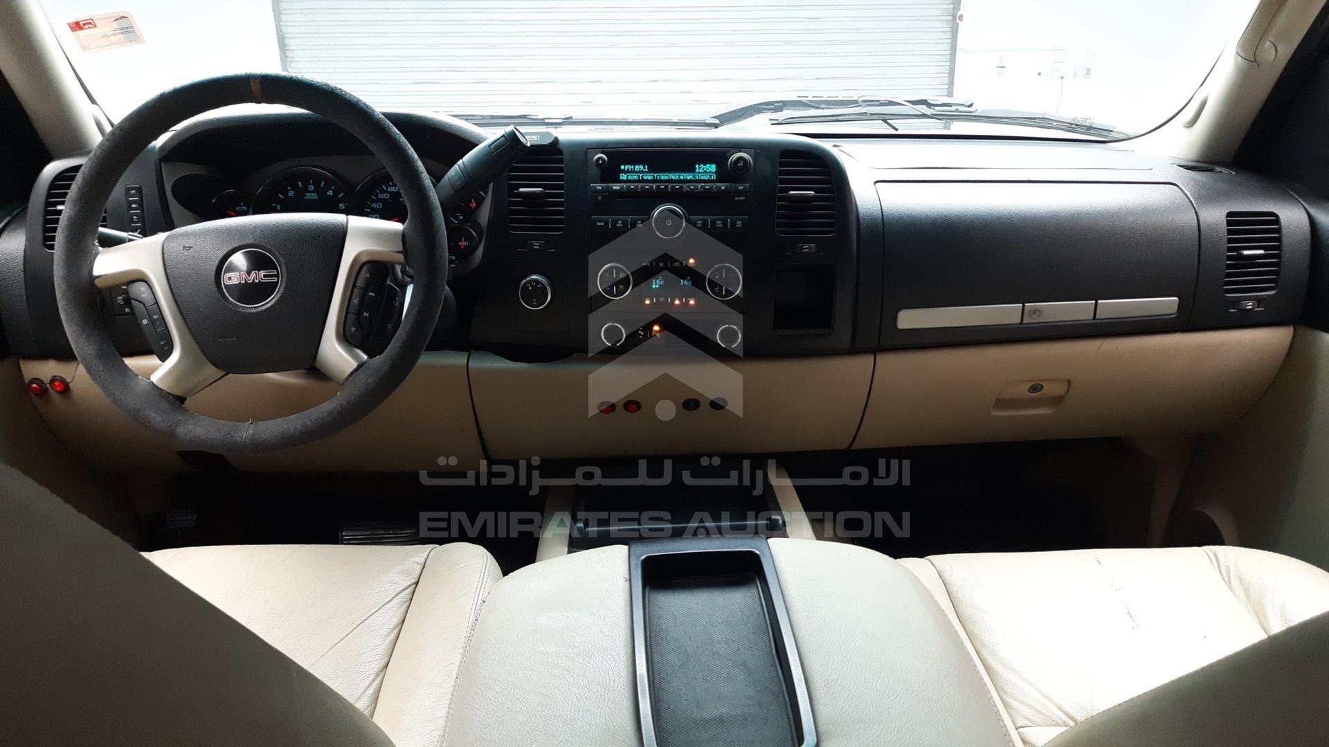 2008 GMC SIERRA VIN: 1GTHK23K28F149573