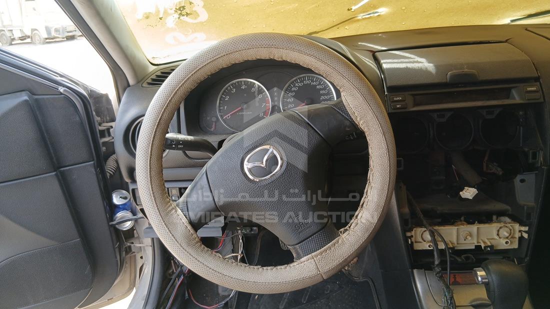 مازدا 6 2004 — التحكمات في عجلة القيادة — صورة 13