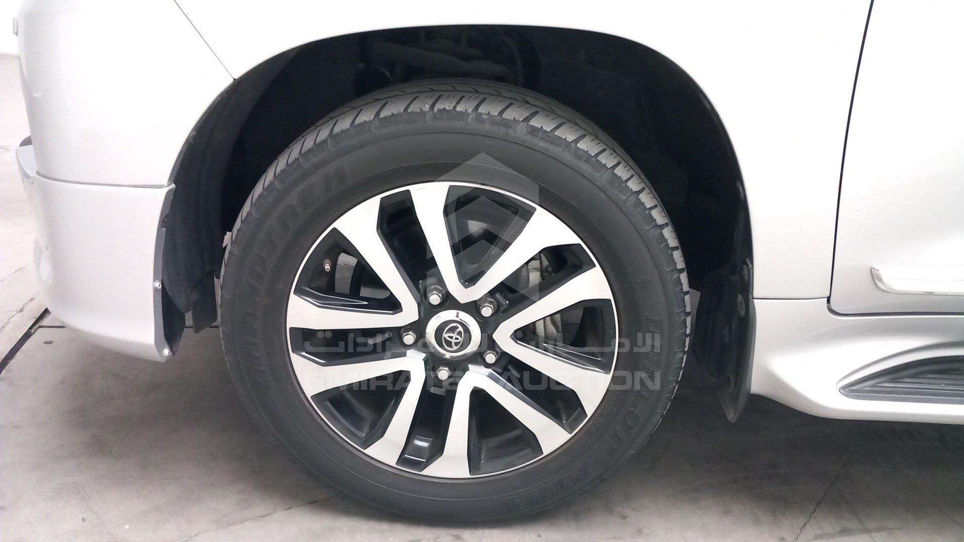 2019 TOYOTA LAND CRUISER VIN: JTMHX01J6K4189139