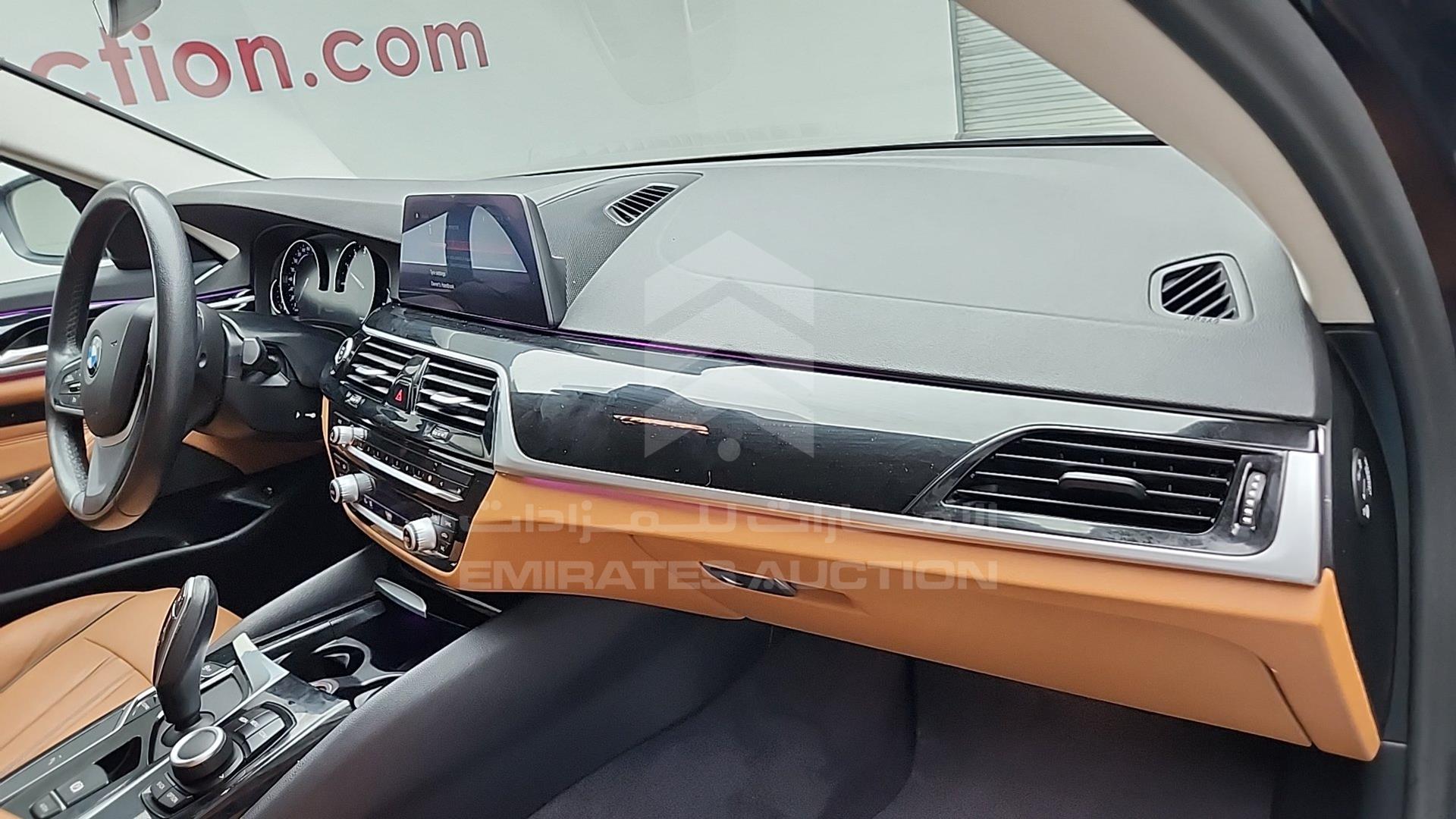 2020 BMW 520 VIN: WBAJT1A03LCE38689