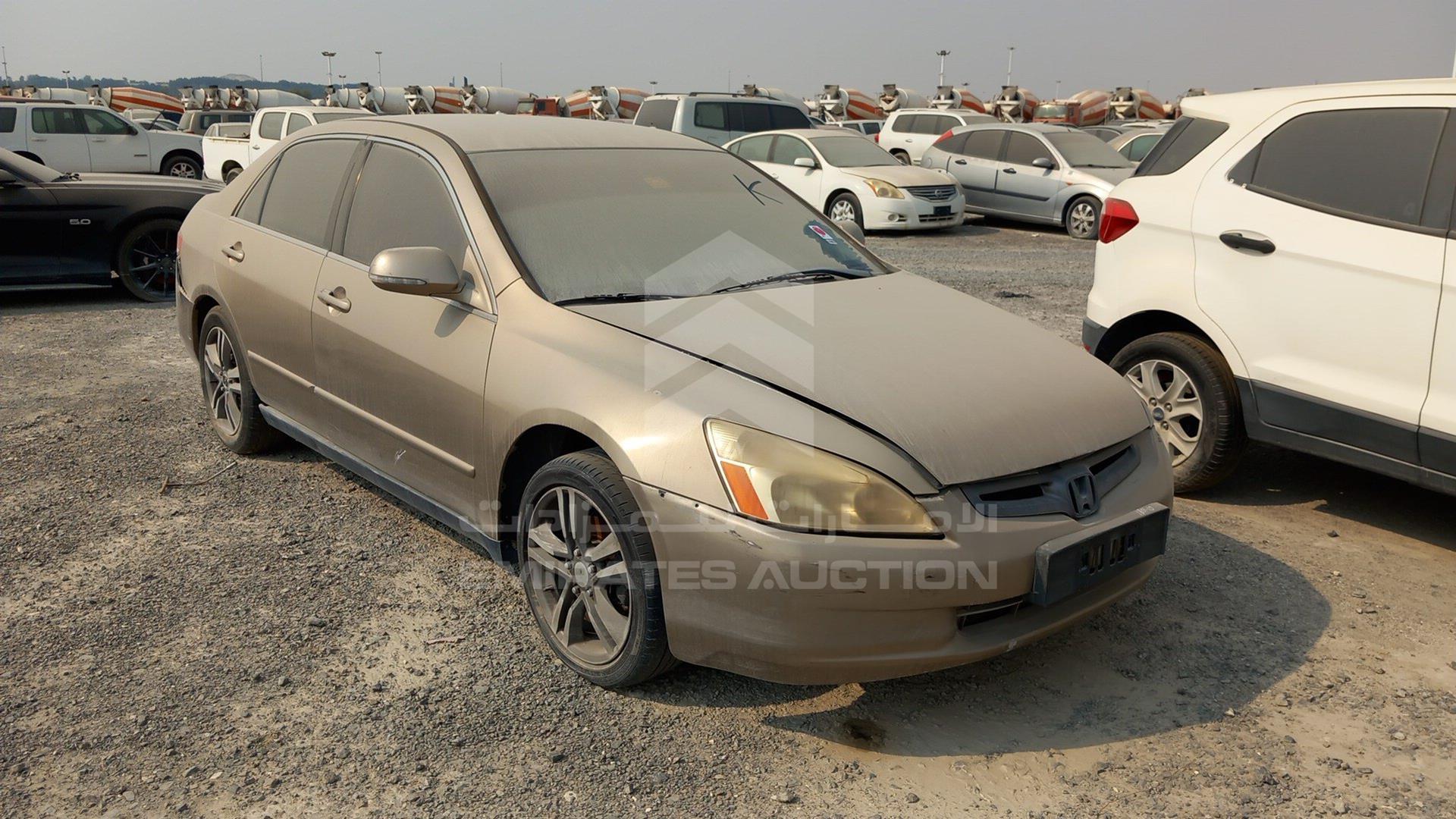 2005 HONDA ACCORD VIN: JHMCM56585C401155