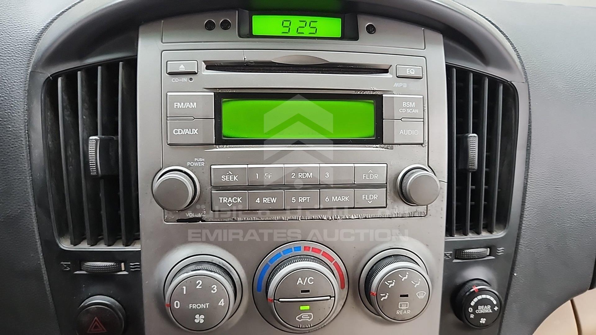 2009 HYUNDAI H1 VIN: KMHWH81R29U108765