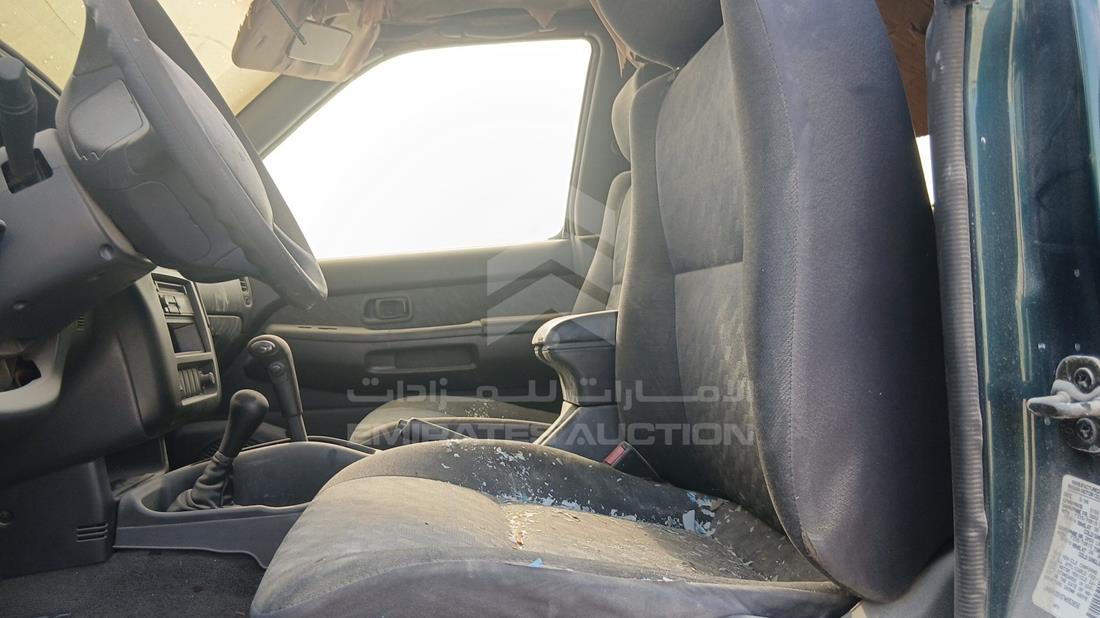 1996 Nissan Pathfinder — Front Left Driver Seat View — Photo 12