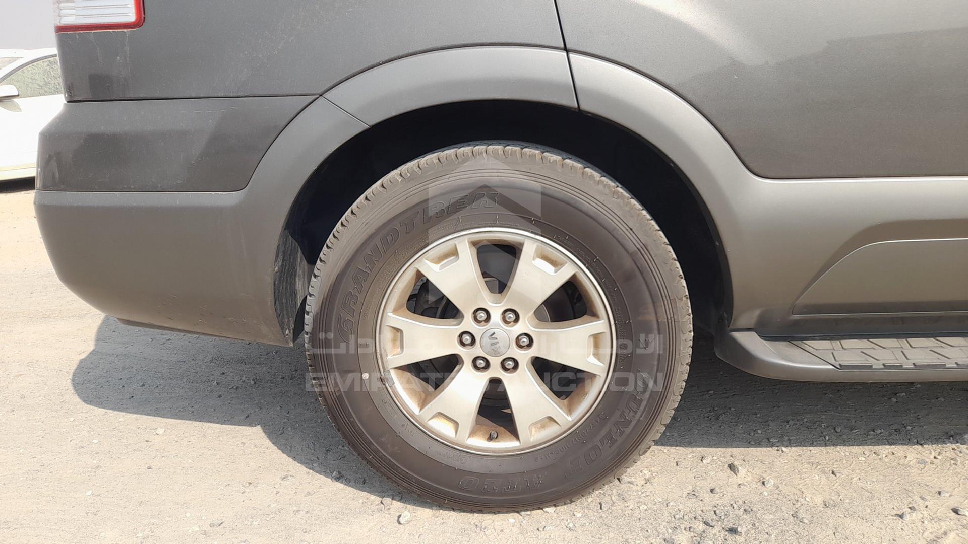 2016 KIA MOHAVE VIN: KNAKM8119G5144613