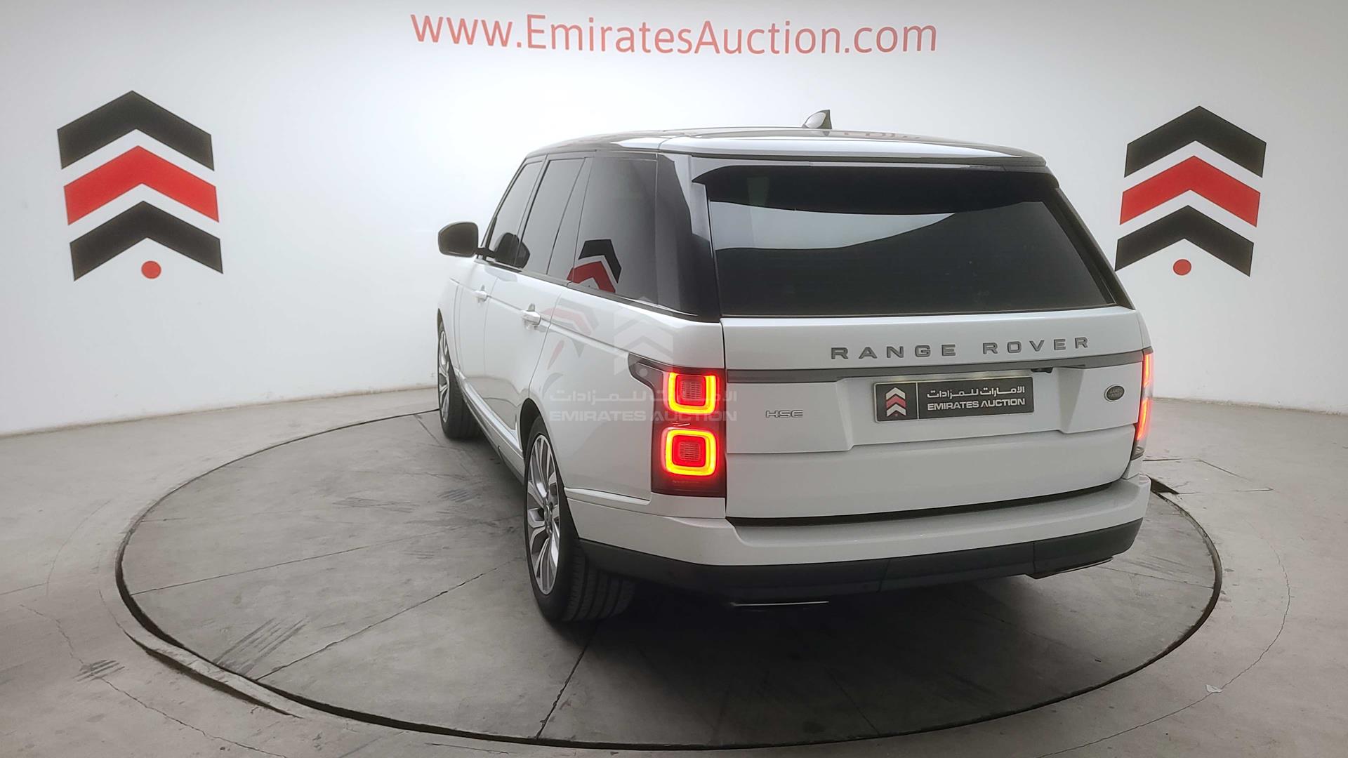 2018 RANGE ROVER HSE VIN: SALGA2BV4JA399290