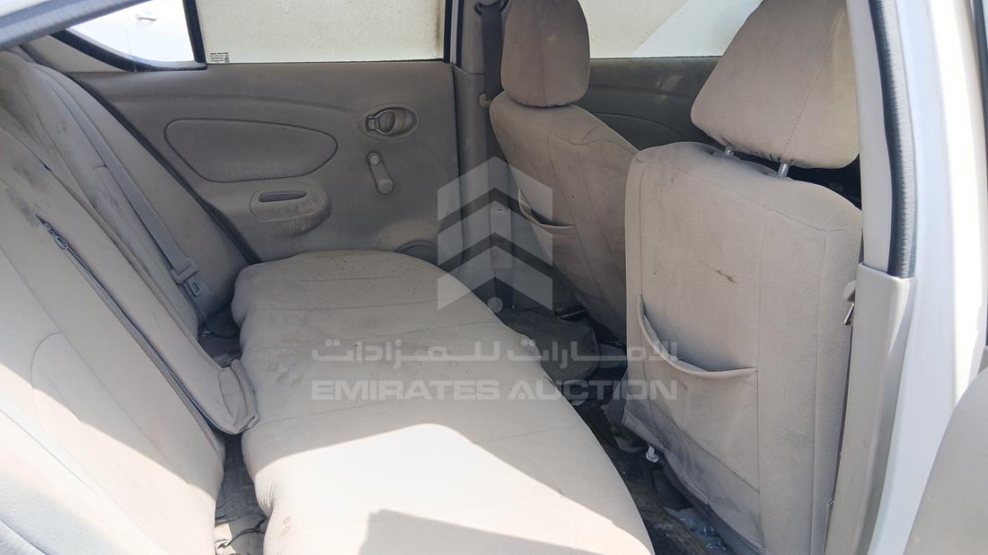 نيسان صني 2016 — زاوية الراكب الخلفي اليمنى — صورة 20