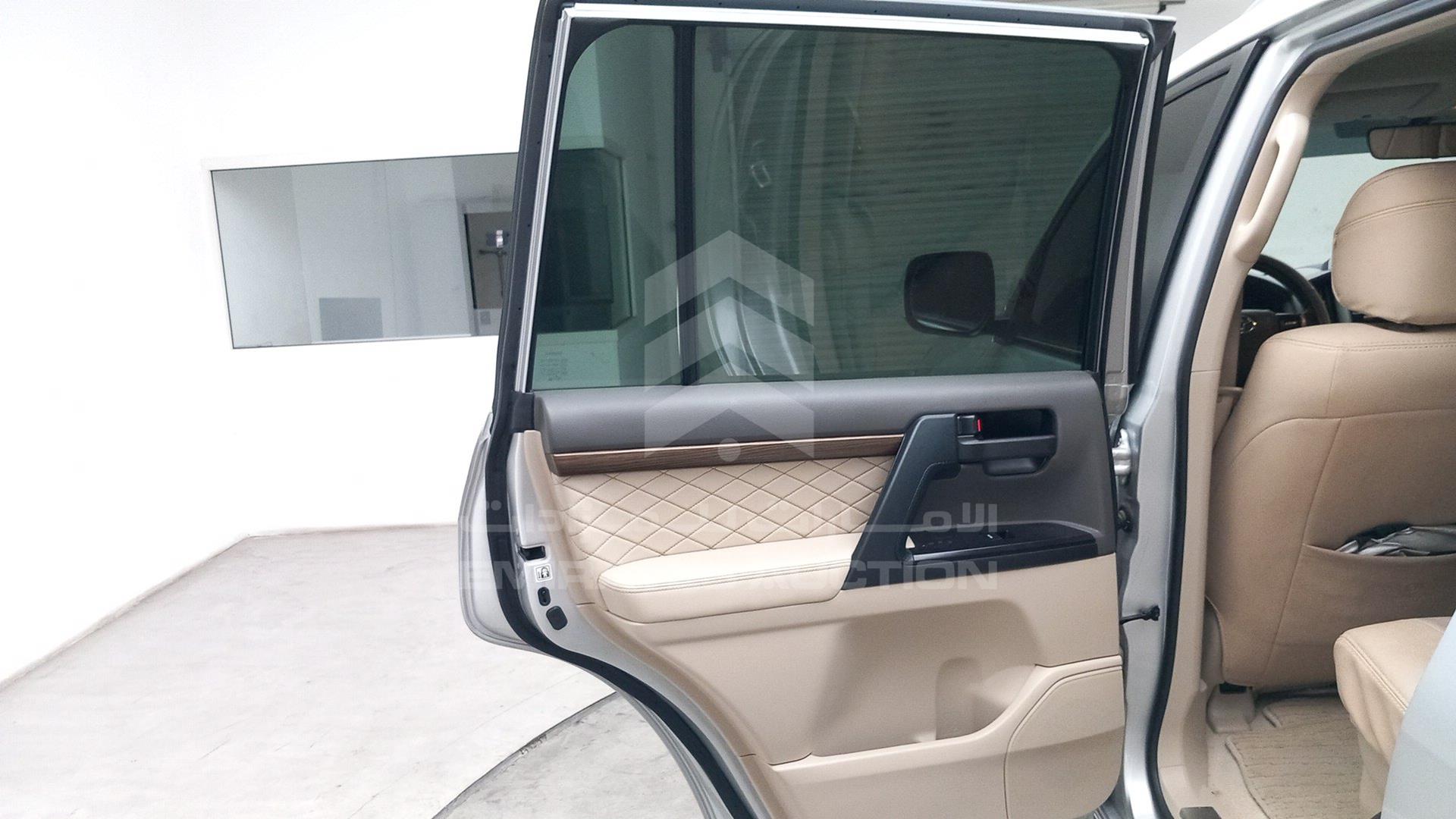 2019 TOYOTA LAND CRUISER VIN: JTMHX01J6K4189139