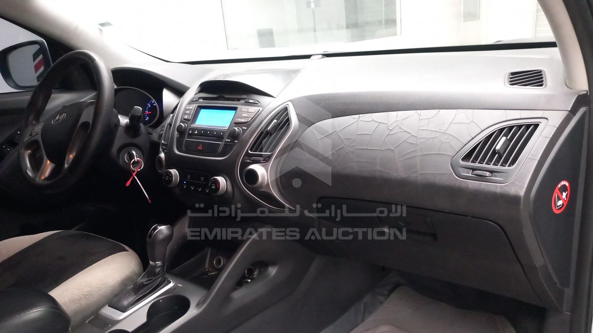 2015 HYUNDAI TUCSON VIN: KMHJT81E0FU045036