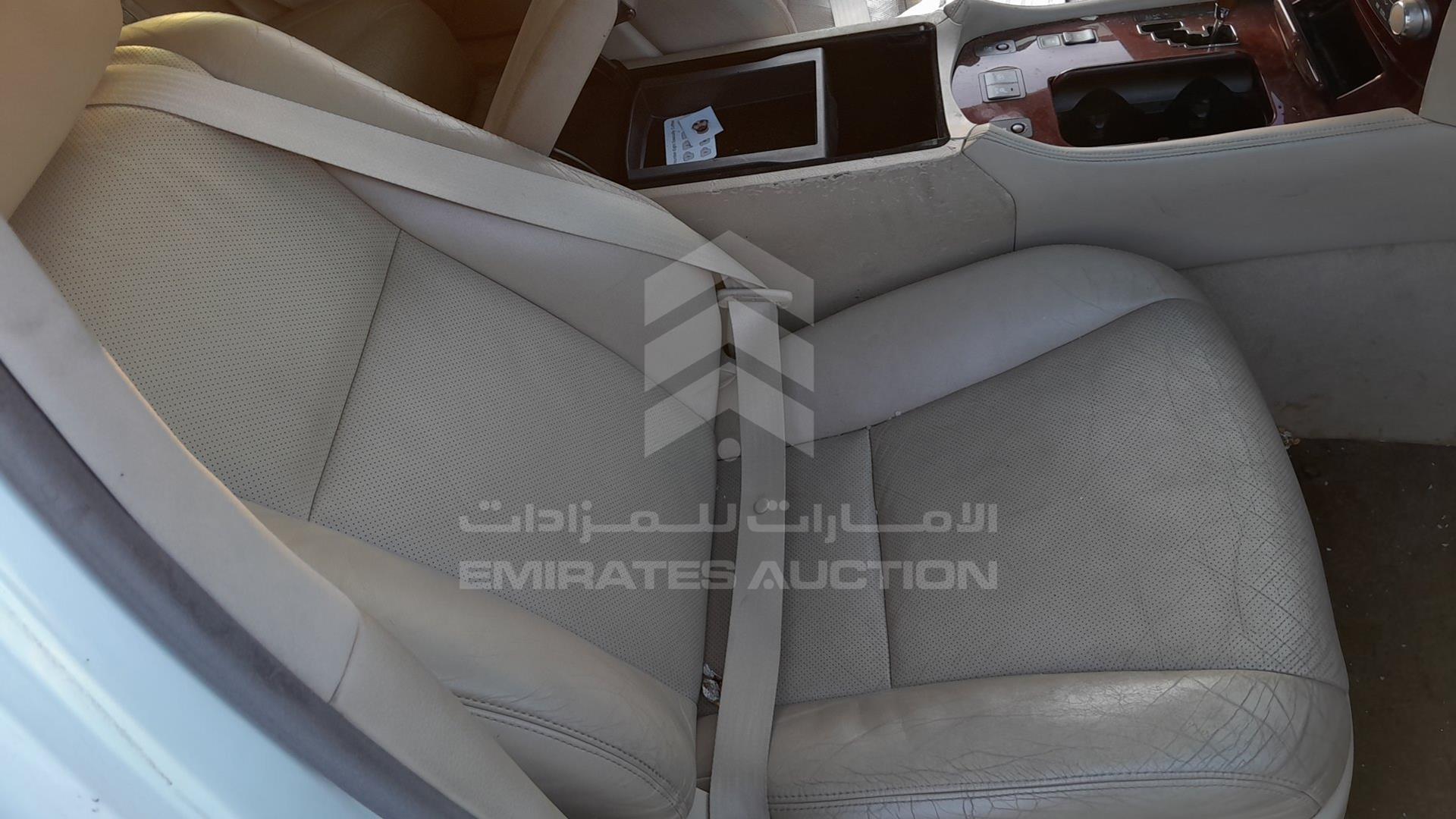 2010 LEXUS LS 460 VIN: JTHBL5EF8A5092472