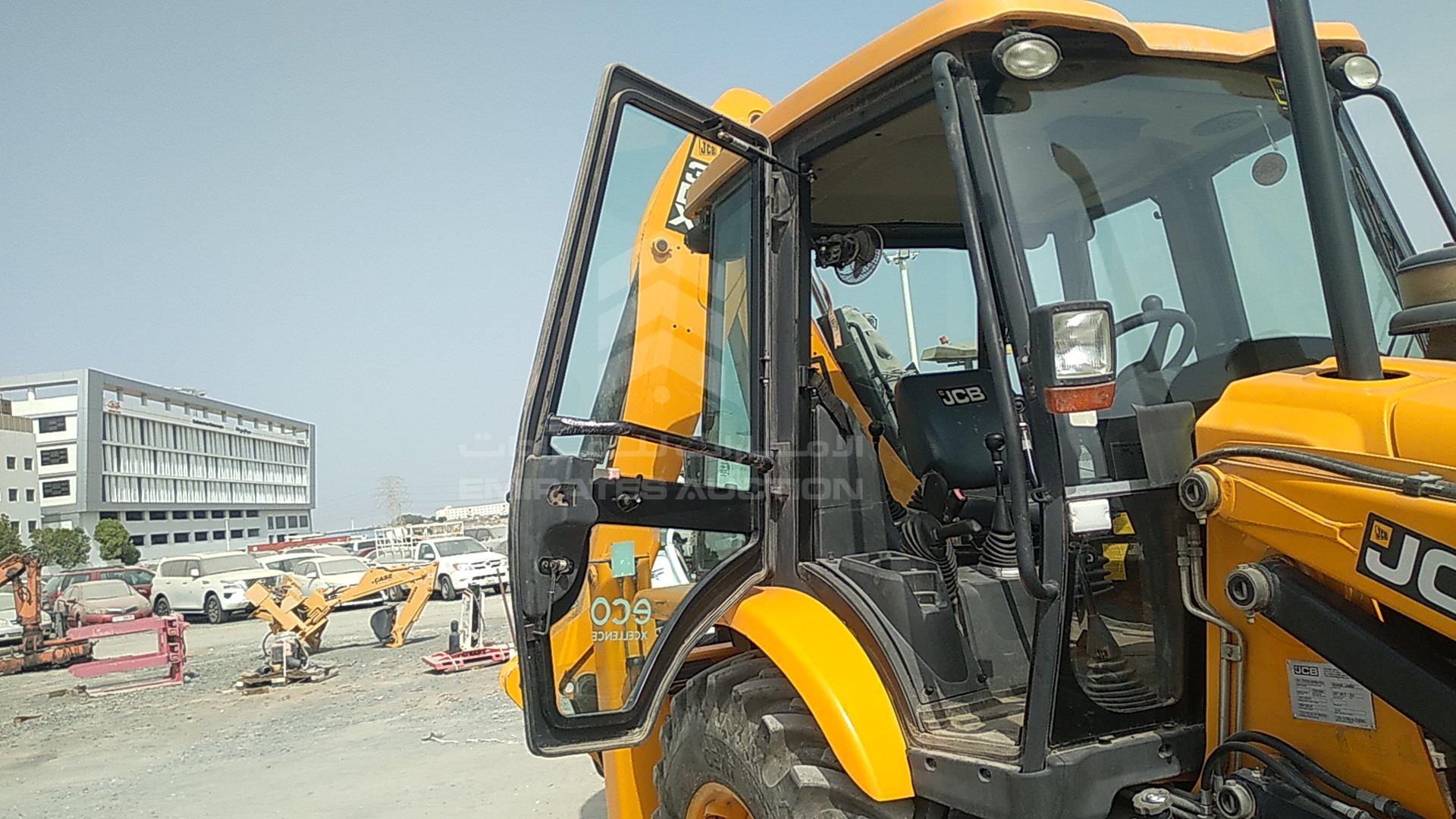 2017 JCB 3DX VIN: RAJ3DXSSL02986754