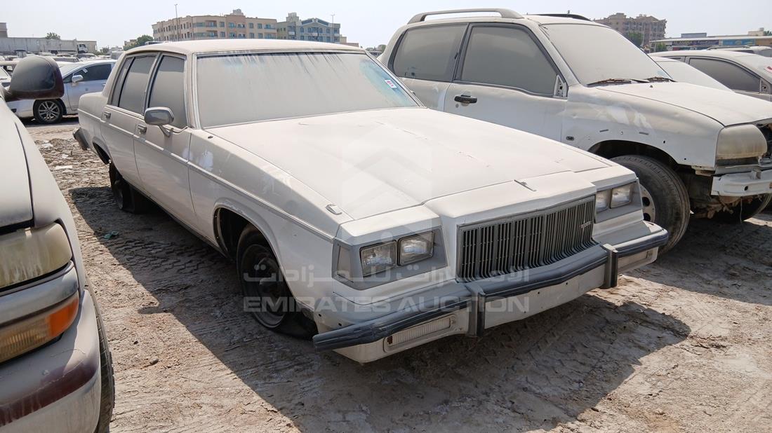 Buick - Scrap without document — Front Right Angle — Photo 9