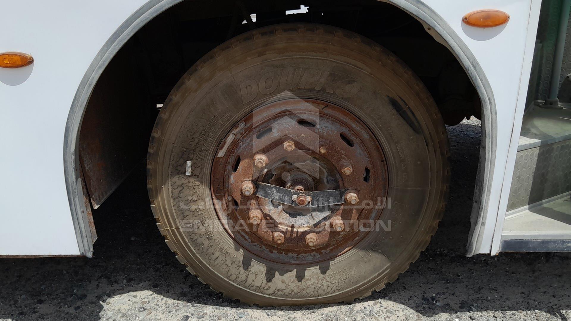 2016 TATA BUS VIN: MAT449253G0L01644