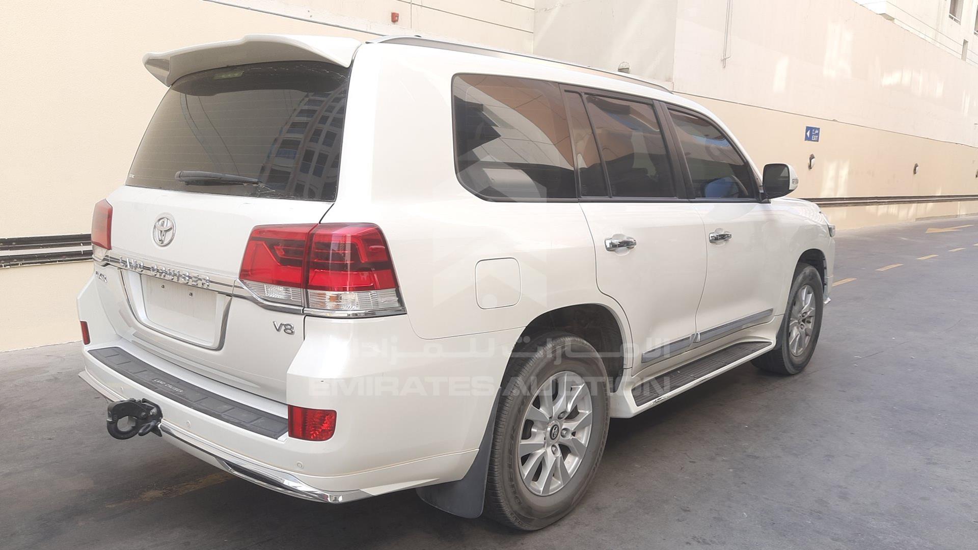 2018 TOYOTA LAND CRUISER VIN: JTMHU01J1J5143686