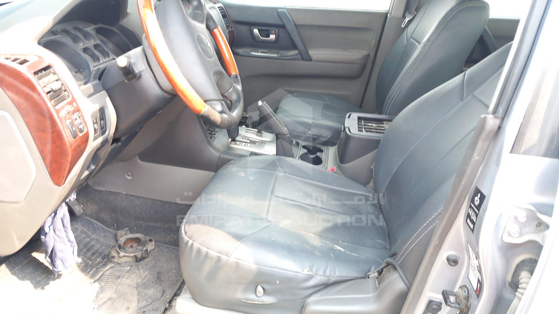2006 MITSUBISHI PAJERO VIN: JMYLRV73W6J704329
