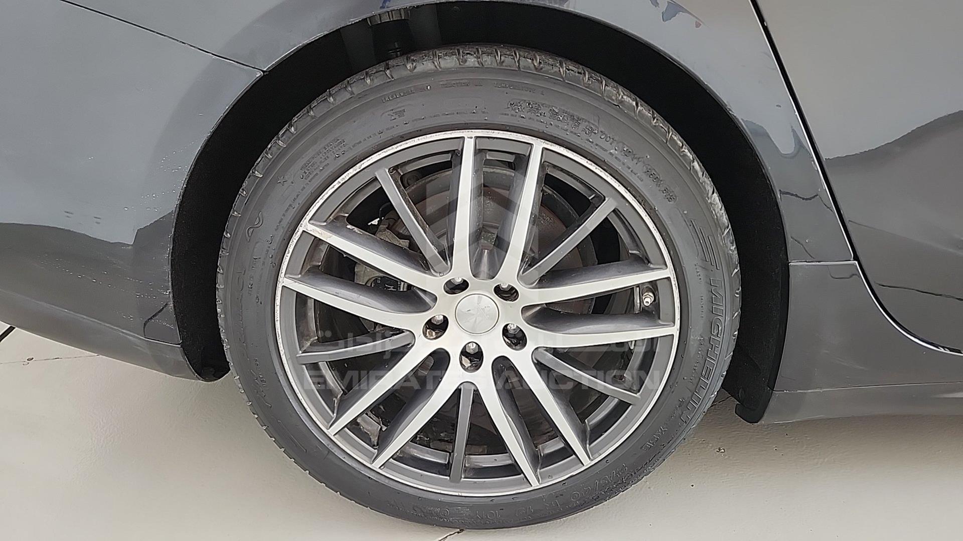 2014 MASERATI GHIBLI VIN: ZAMSS57F1E1113320