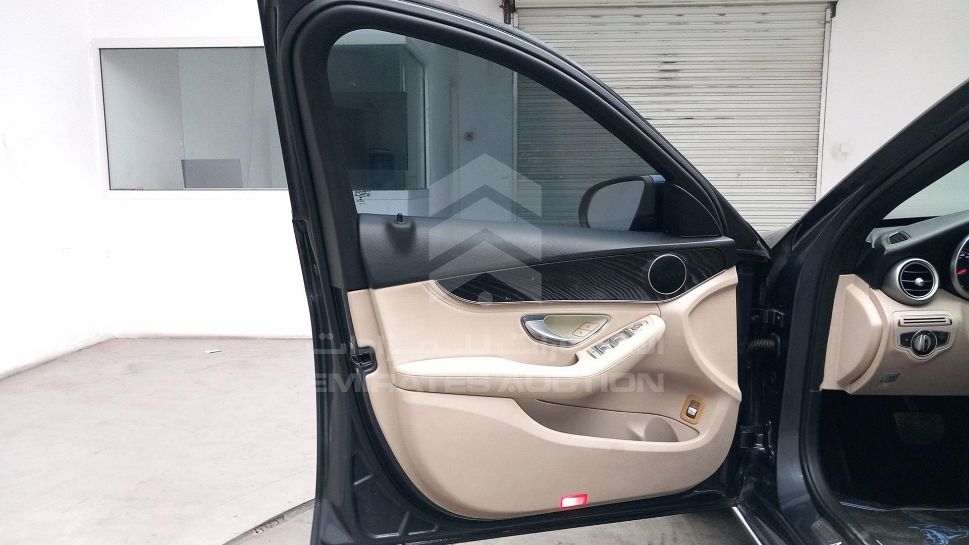 2015 MERCEDES C 200 VIN: WDDWF4CB4FR091748