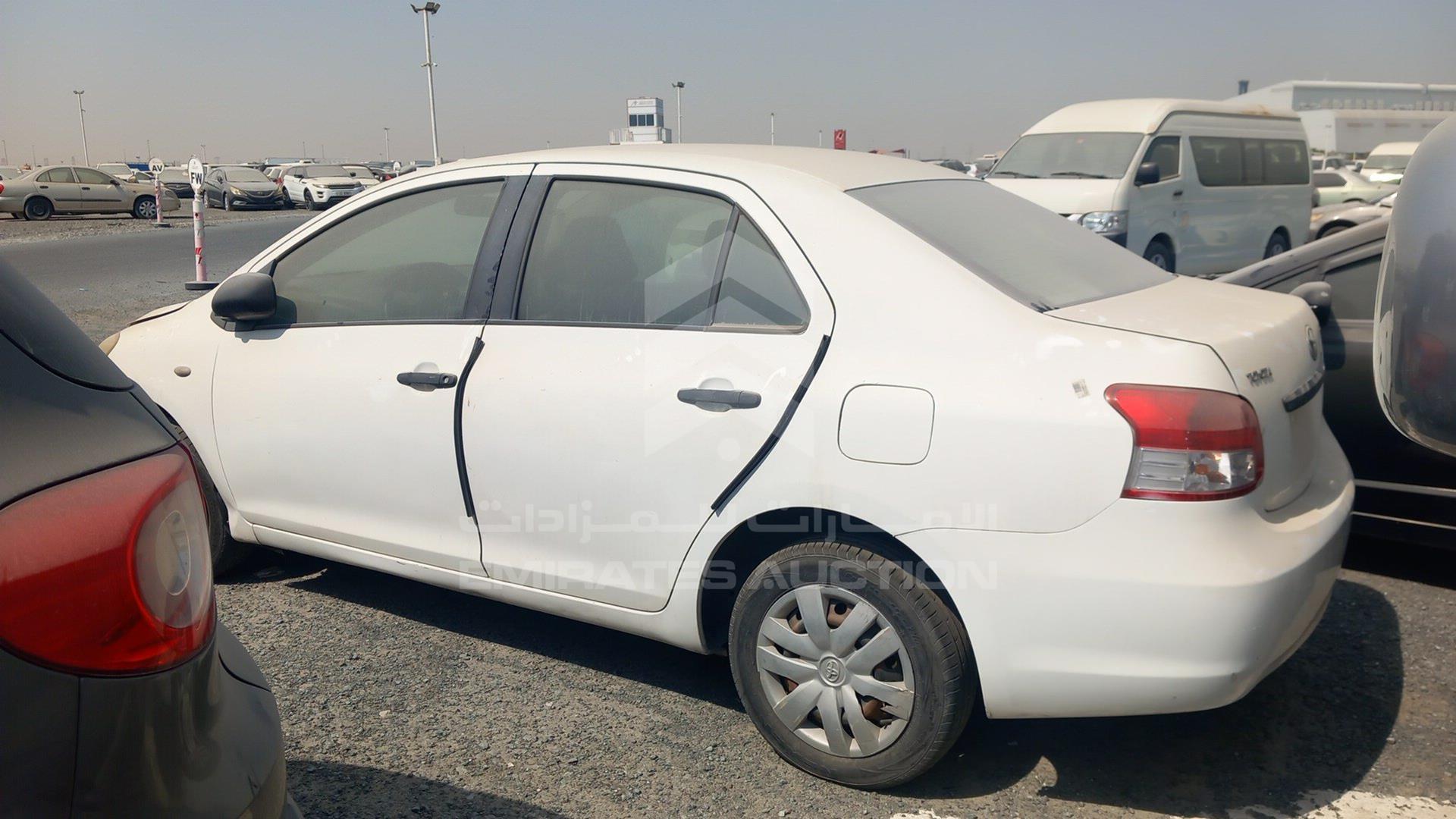 2006 TOYOTA YARIS VIN: JTDBW933561011032