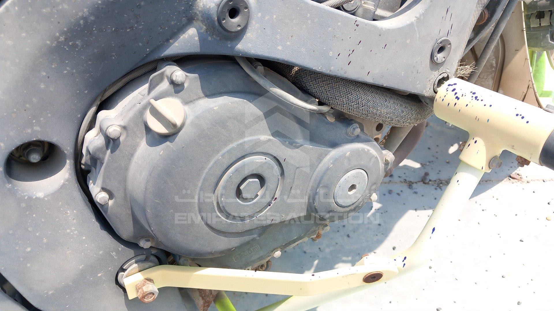 JS1GN7EA092101318 - 2009 Suzuki Motorbike - #430049