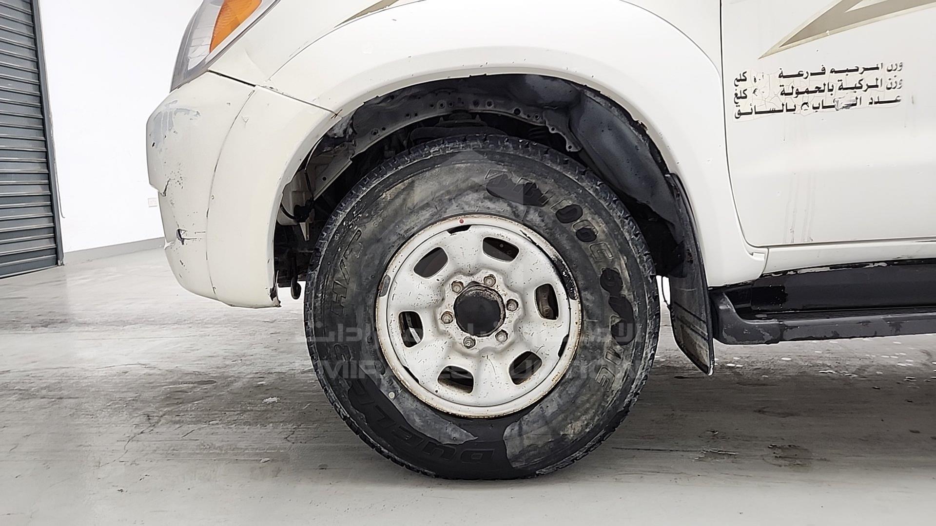 2008 TOYOTA HILUX VIN: MR0FX22G181309155