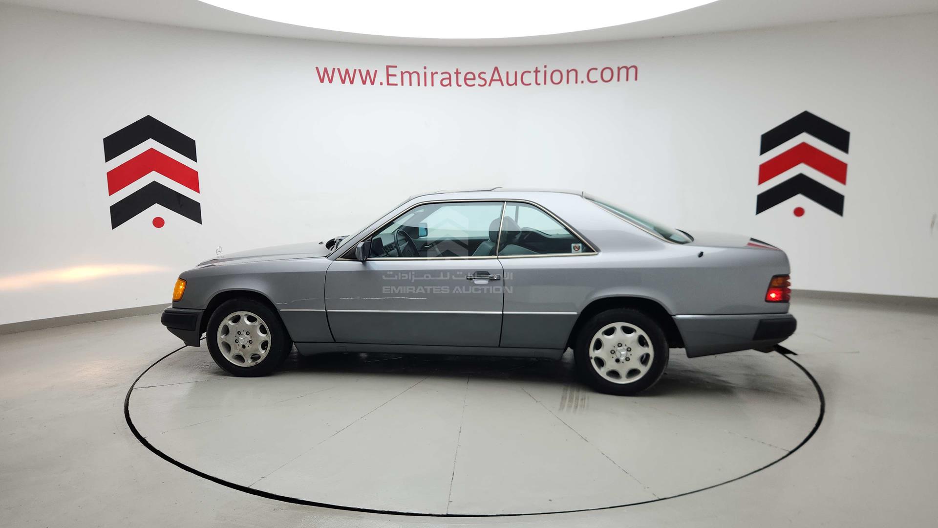 1990 MERCEDES CE 300 VIN: WDBEA51D6LB147139