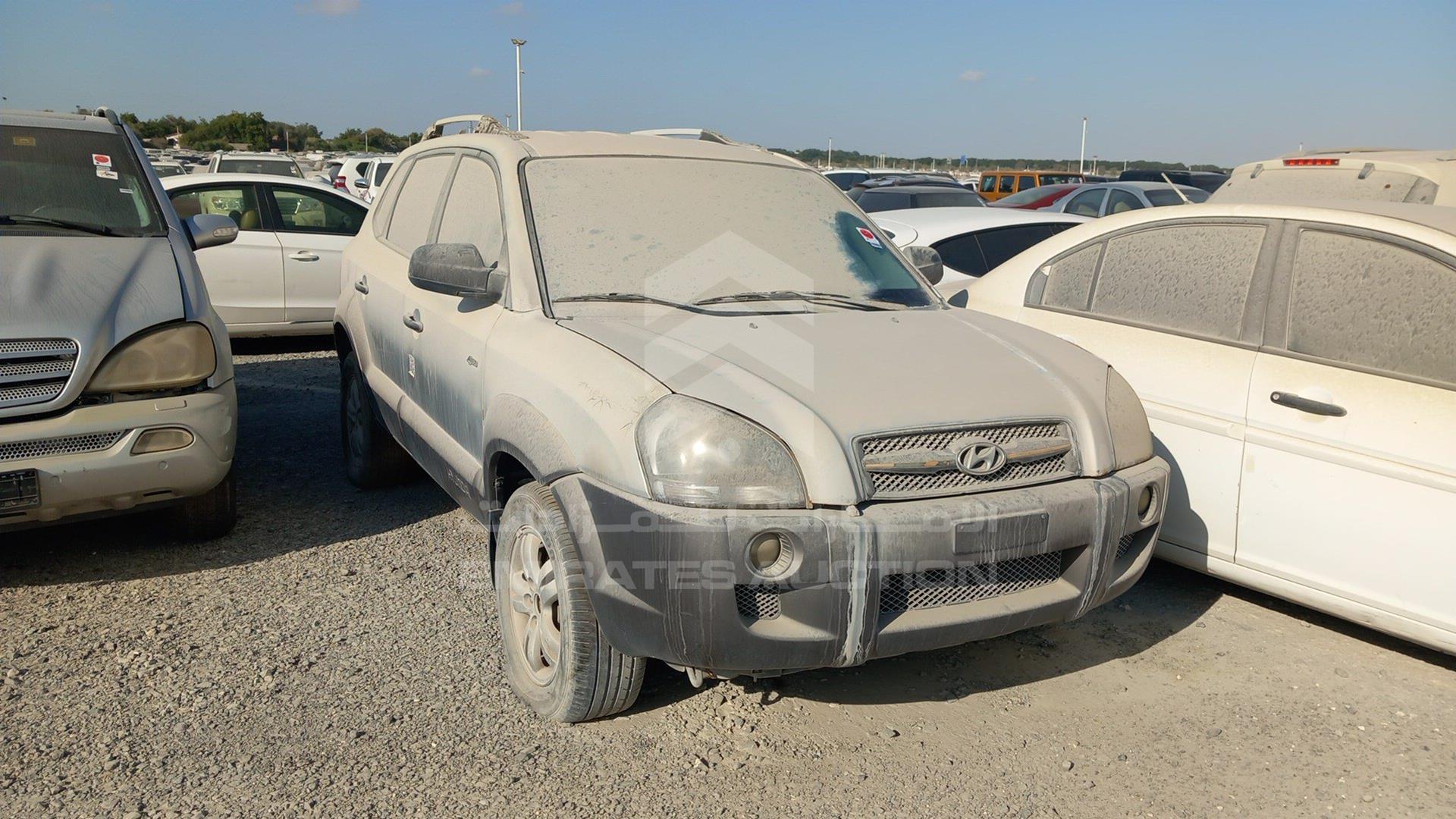 2005 HYUNDAI TUCSON VIN: KMHJM81D85U123274