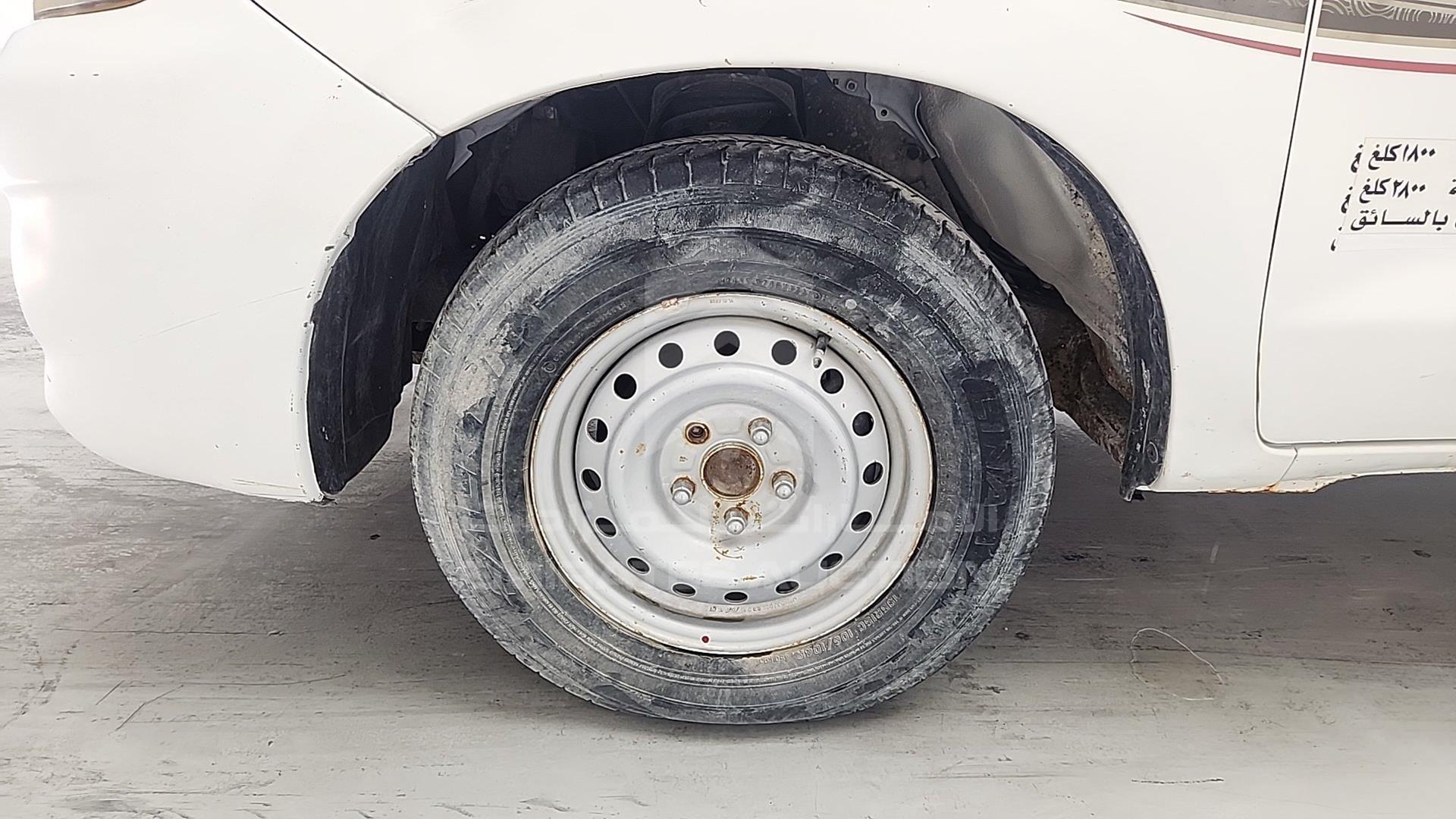 2015 TOYOTA HILUX VIN: MR0EX12G8F2357748