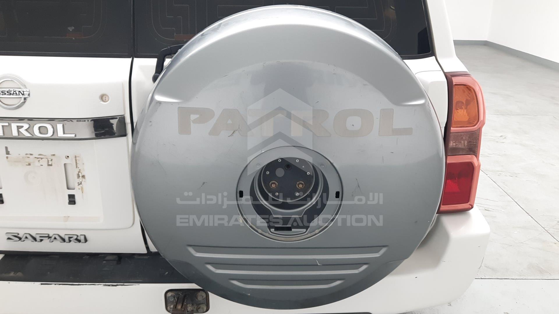 2010 NISSAN PATROL VIN: JN8FY15Y8AX581123