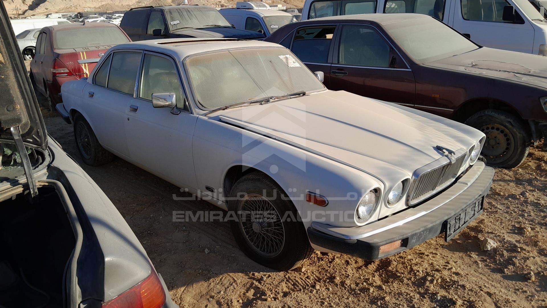 1983 JAGUAR XJ 6 VIN: SAJAY1340DC353393