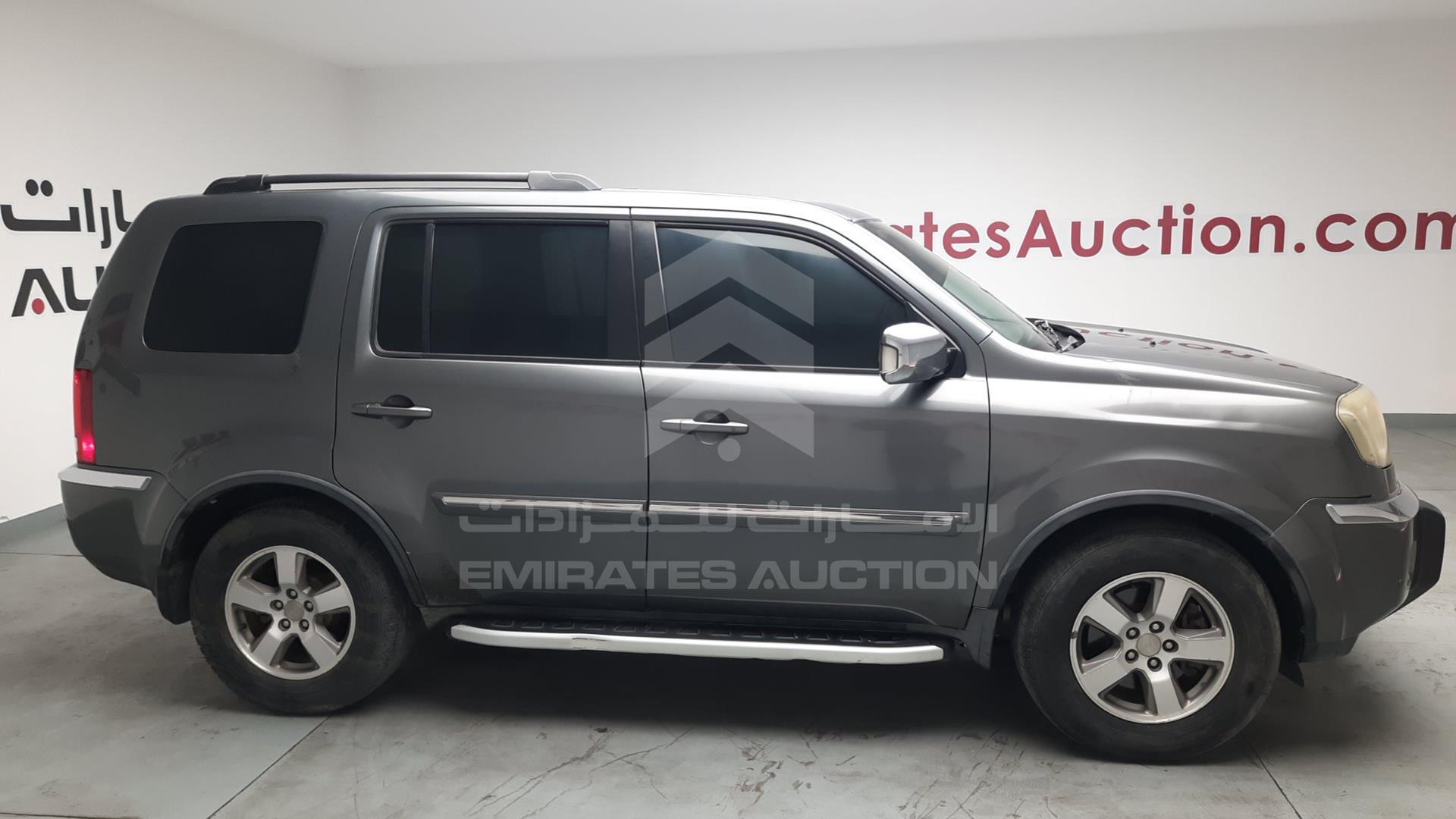 2011 HONDA PILOT VIN: 5FNYF4856BB701140