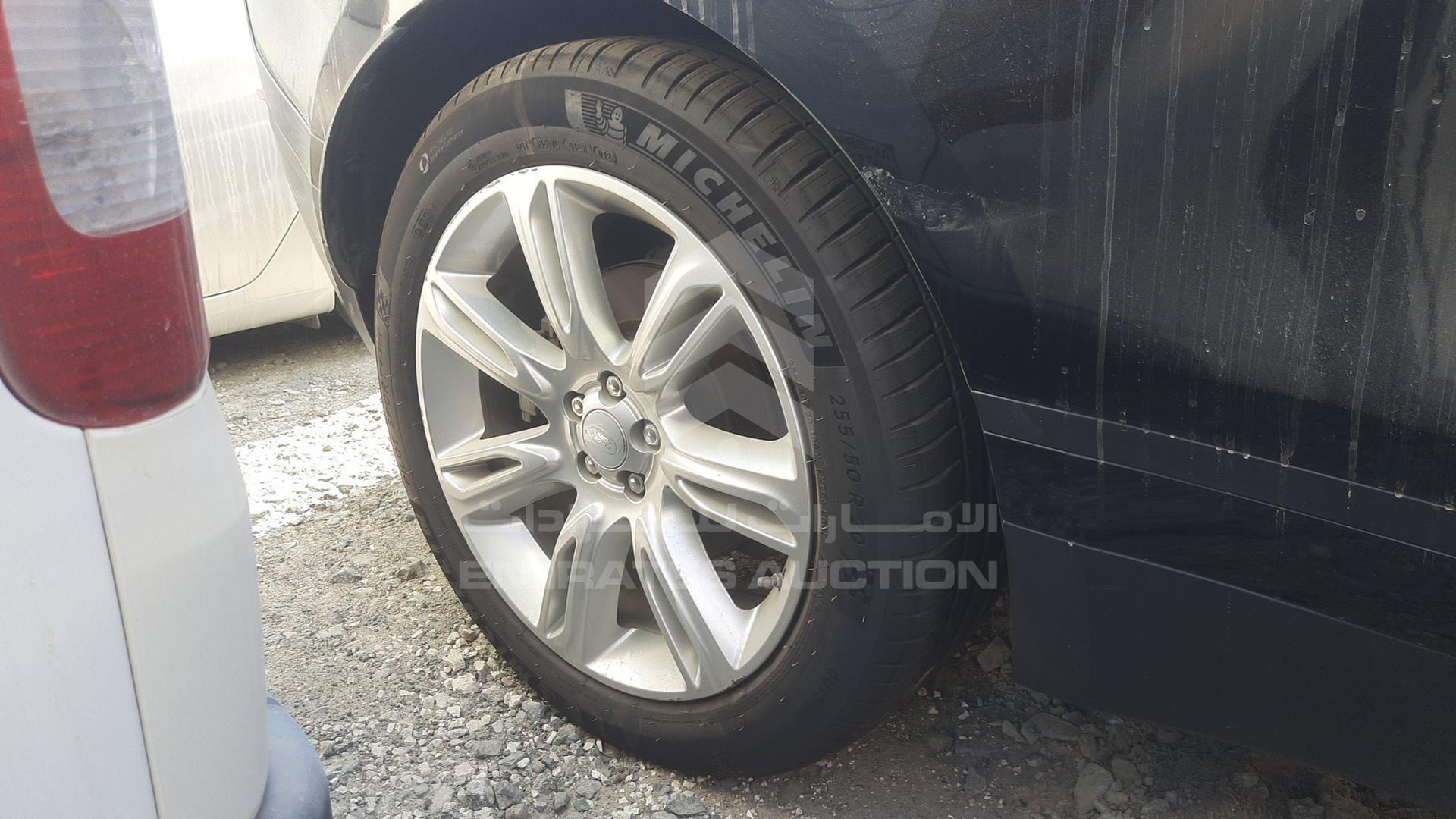 2020 RANGE ROVER VELAR VIN: SALYA2BX4LA259684