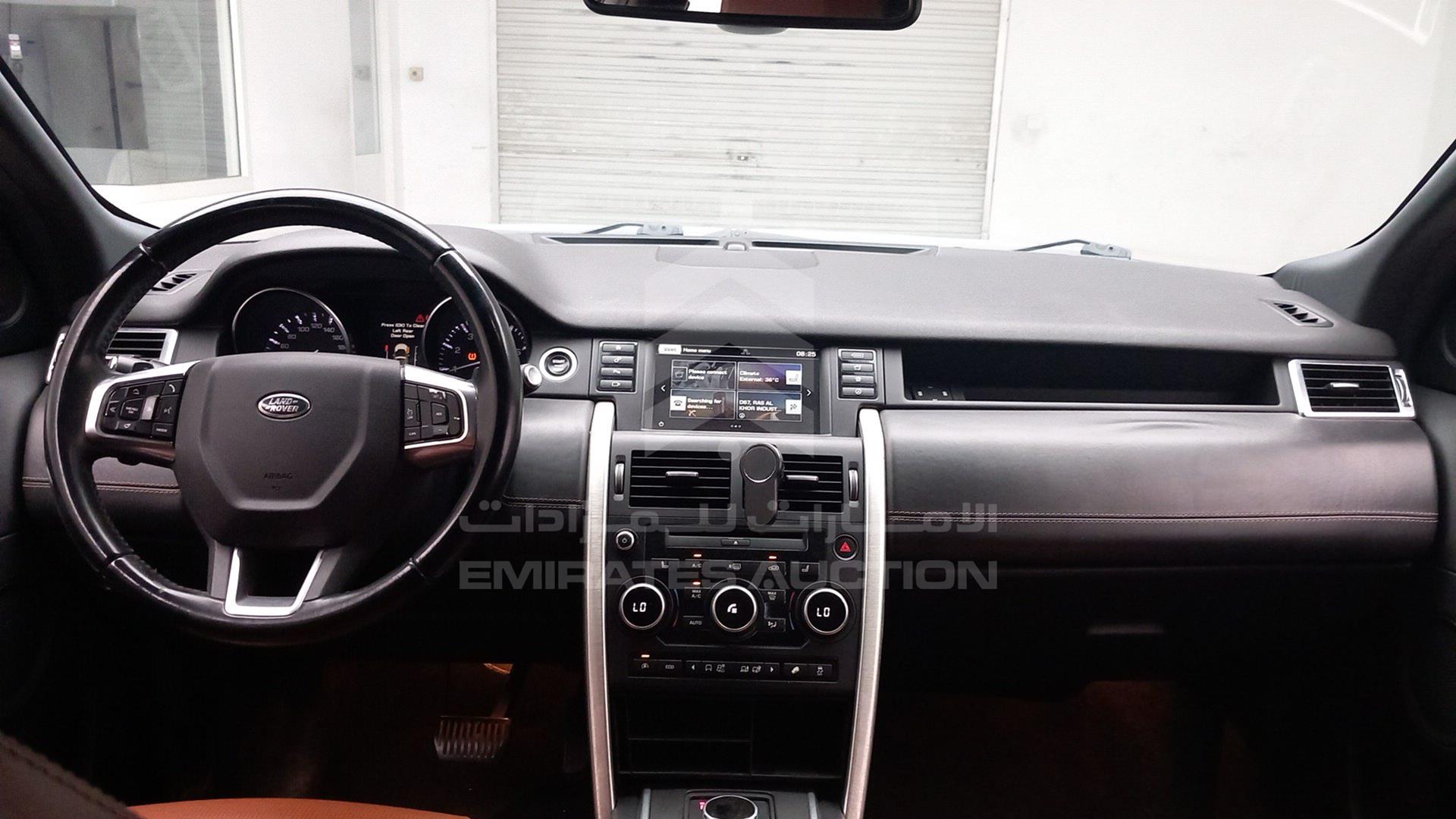 2016 LAND ROVER DISCOVERY VIN: SALCA2BG3GH585029