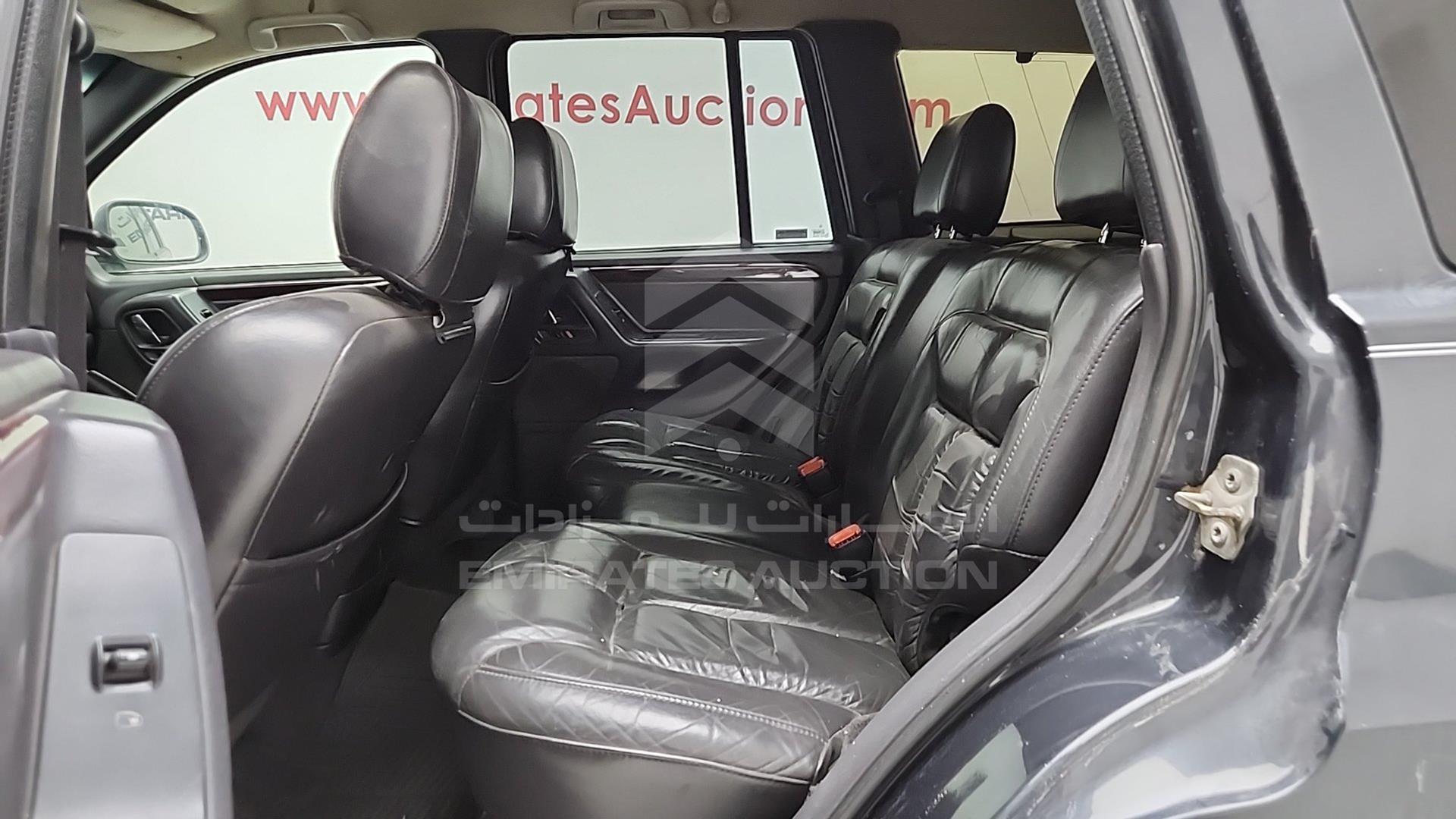 2000 JEEP GRAND CHEROKEE VIN: 1J4GWB8N5YY131019