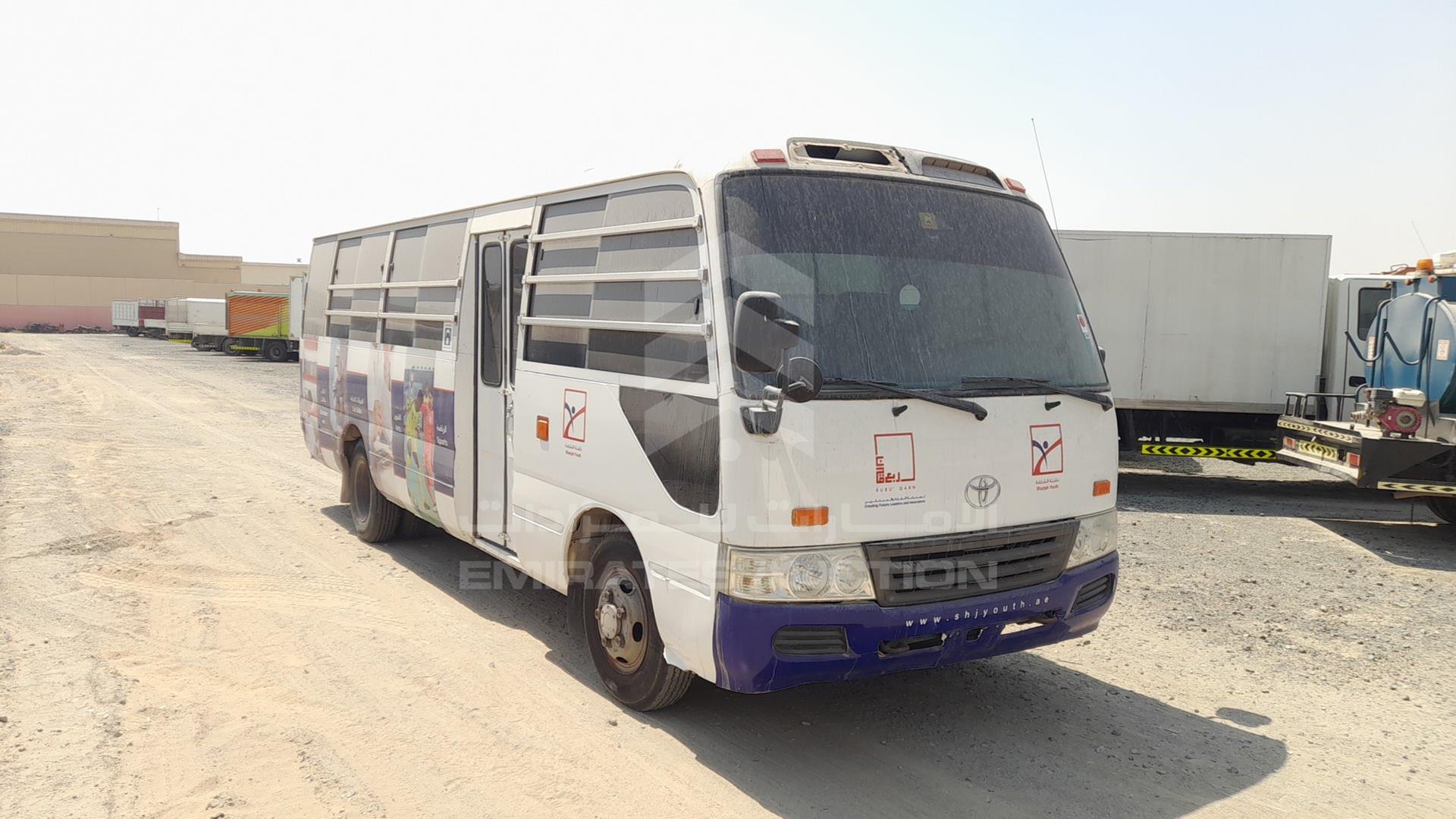 2009 TOYOTA COASTER VIN: JTGFK518394003652