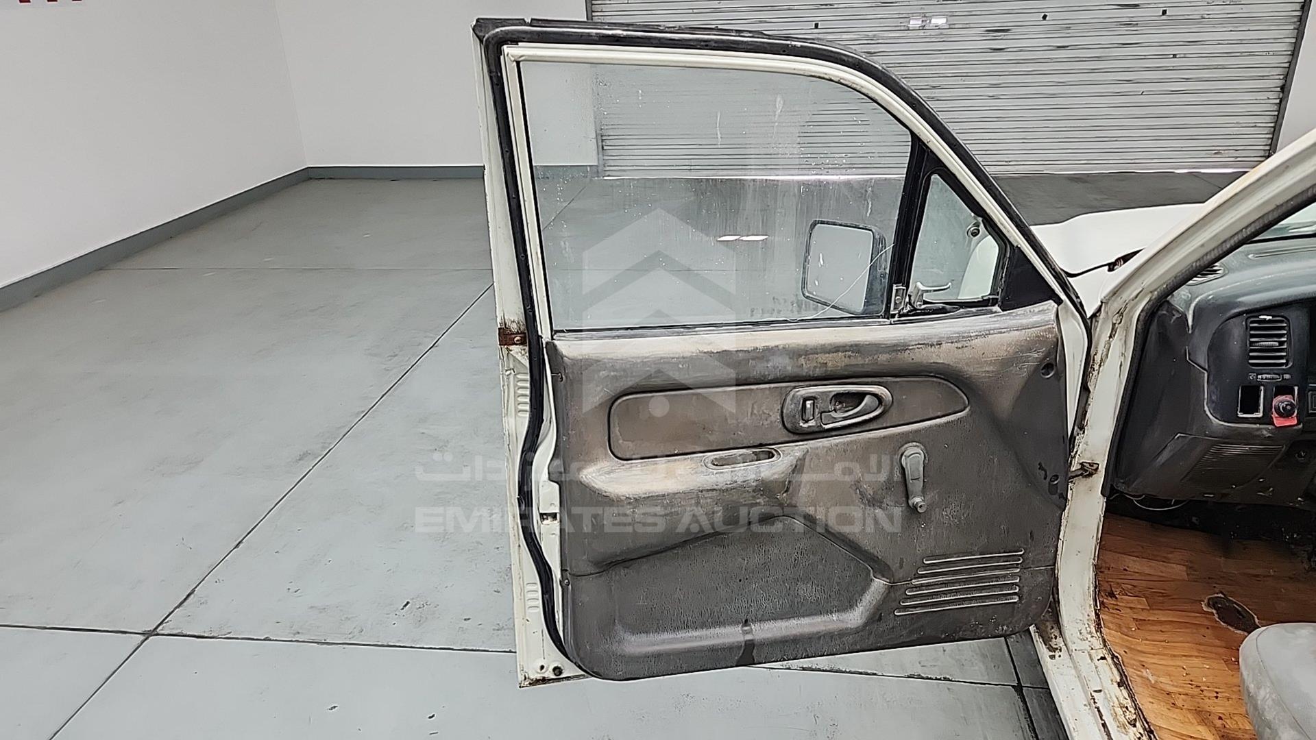 1998 MITSUBISHI L 200 VIN: MMBJNK640WD062214